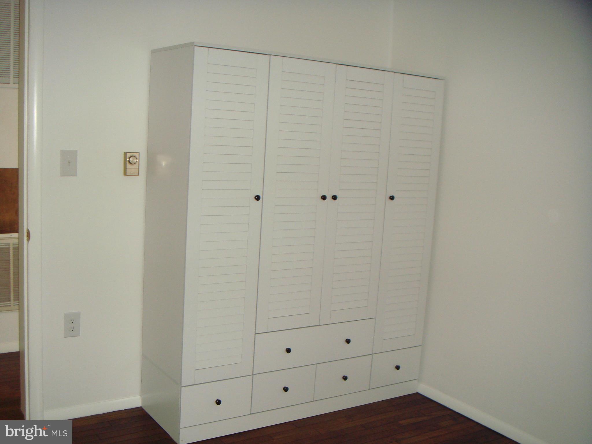 EASTON - Residential Lease