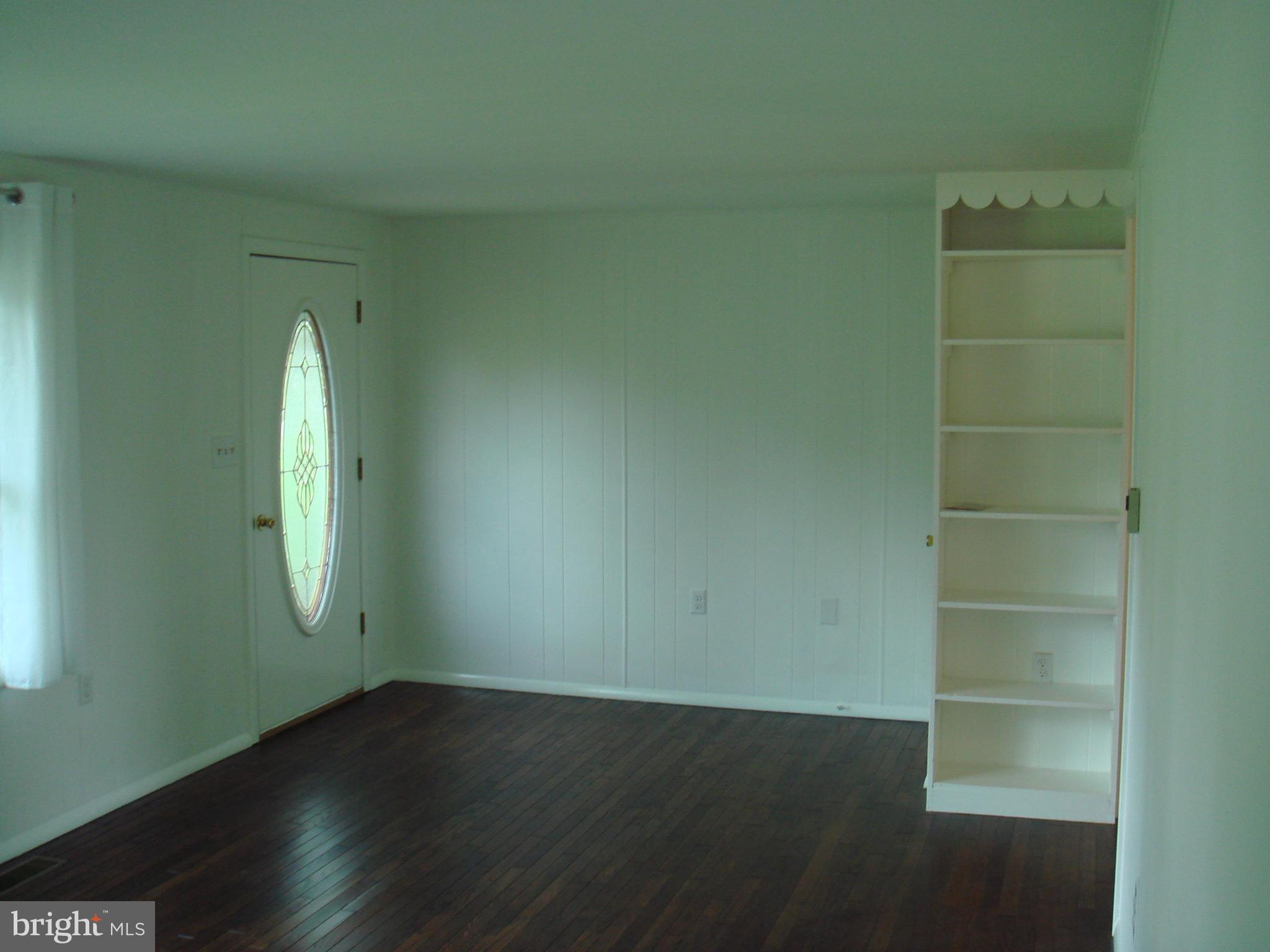 EASTON - Residential Lease