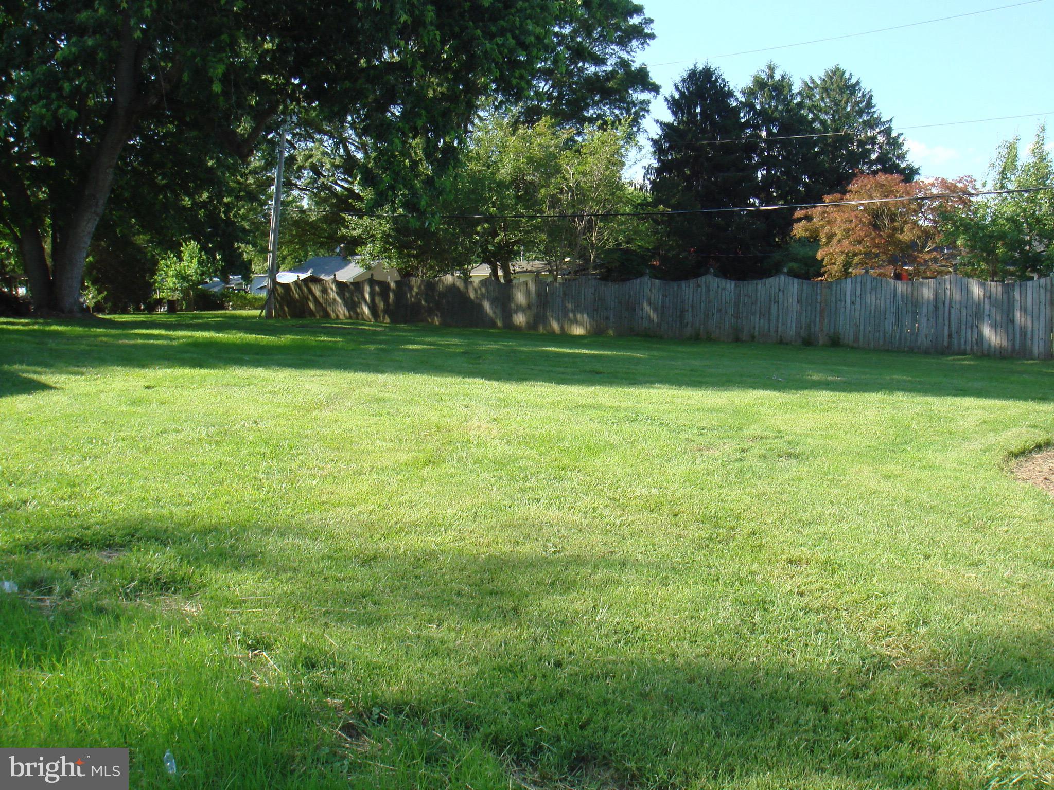 EASTON - Residential Lease