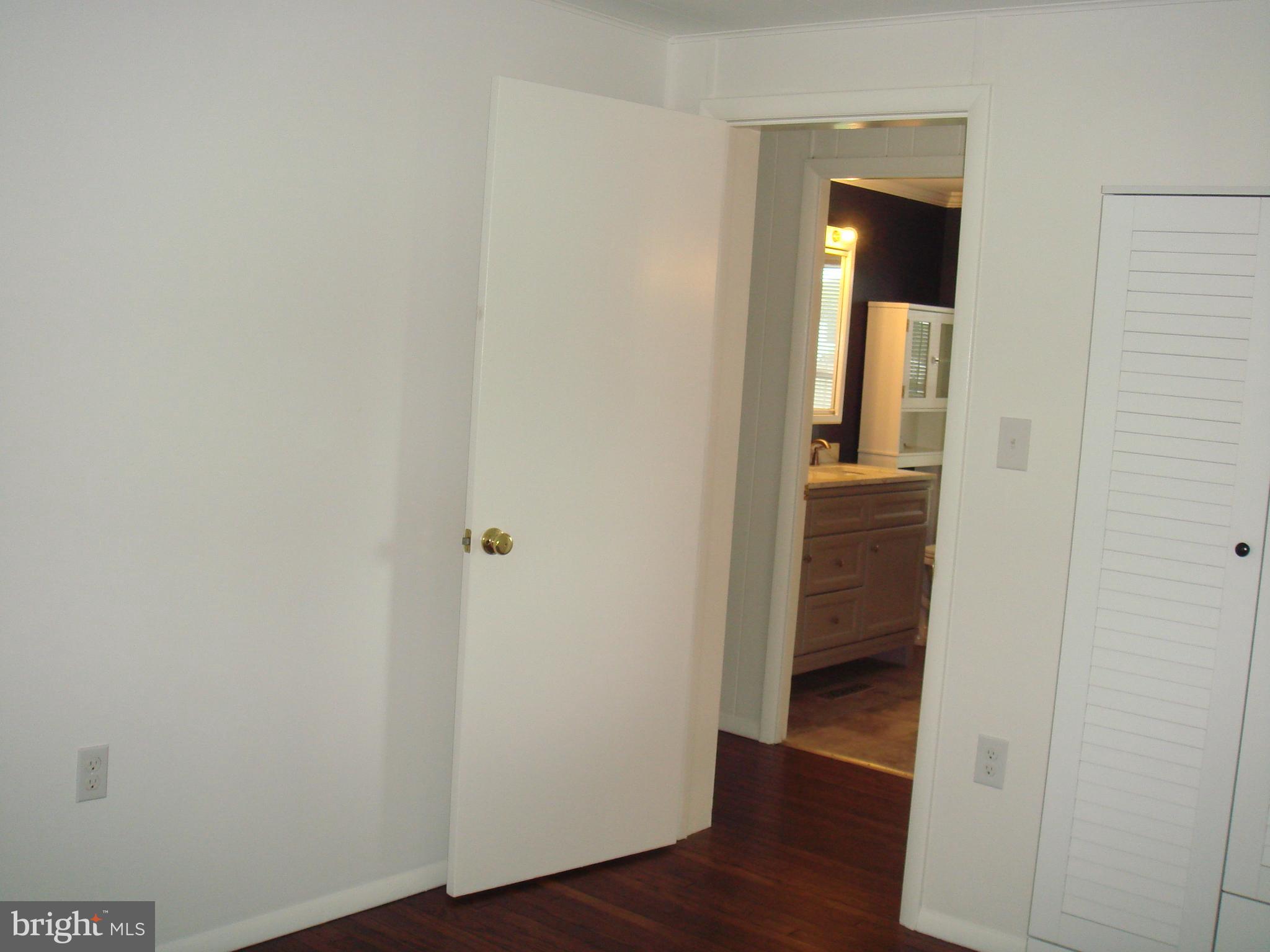 EASTON - Residential Lease