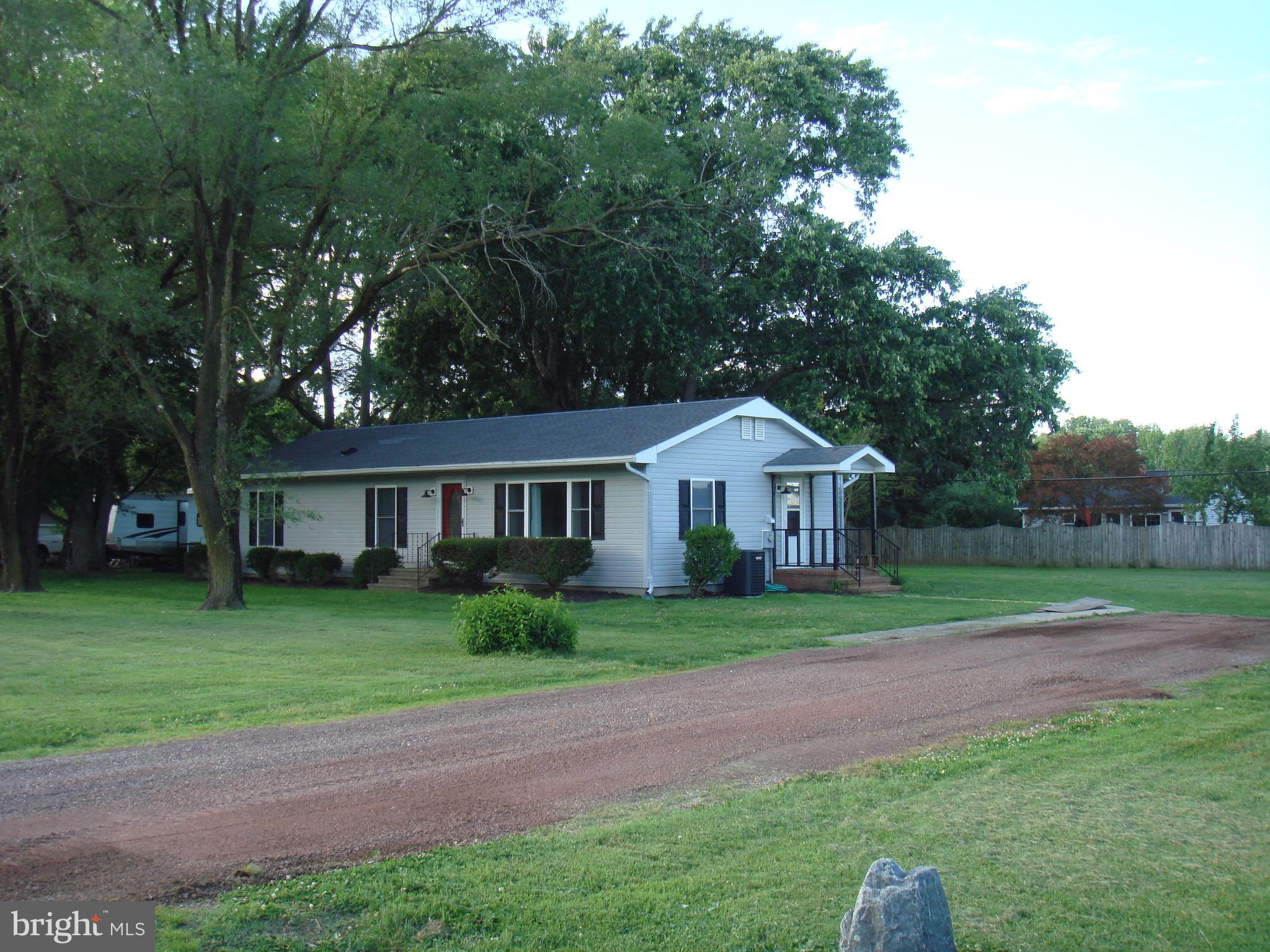 EASTON - Residential Lease