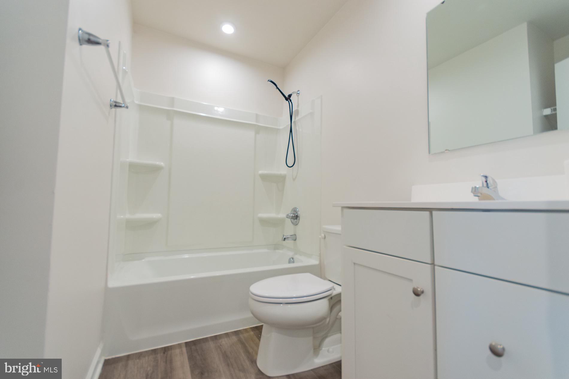 THE LAKES AT MARTINSBURG - Residential