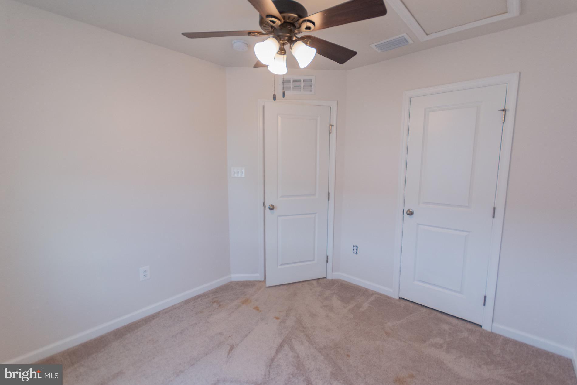 THE LAKES AT MARTINSBURG - Residential