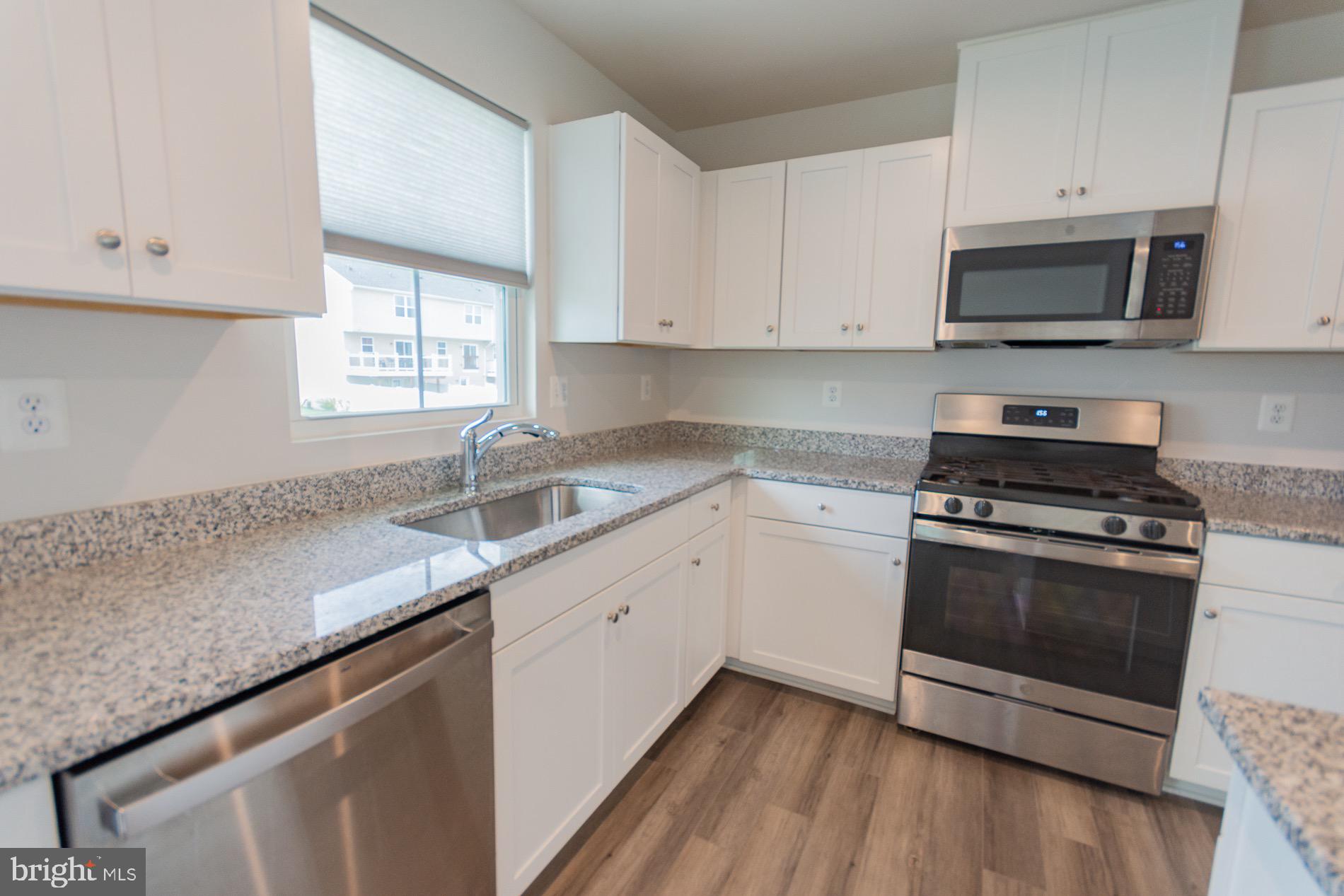 THE LAKES AT MARTINSBURG - Residential