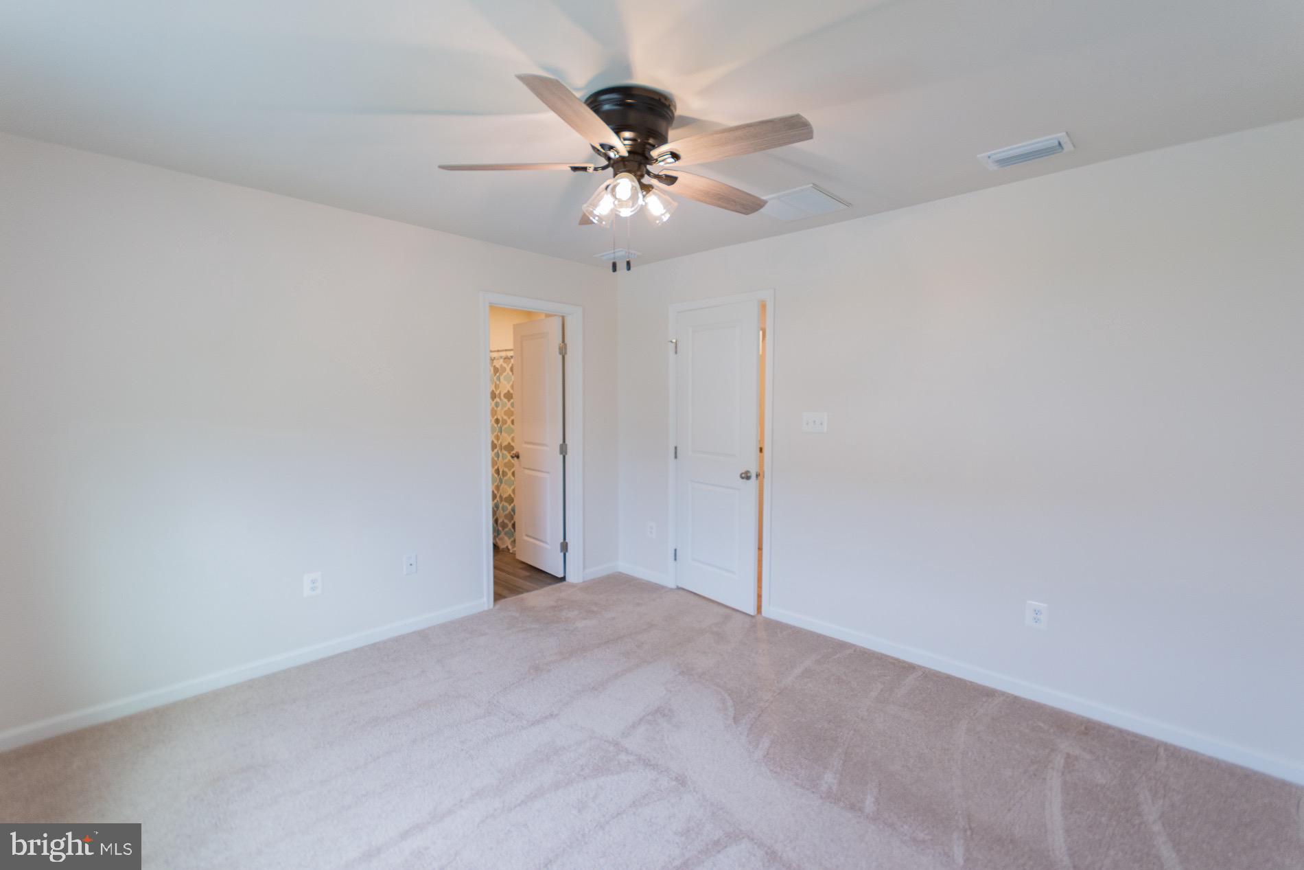 THE LAKES AT MARTINSBURG - Residential