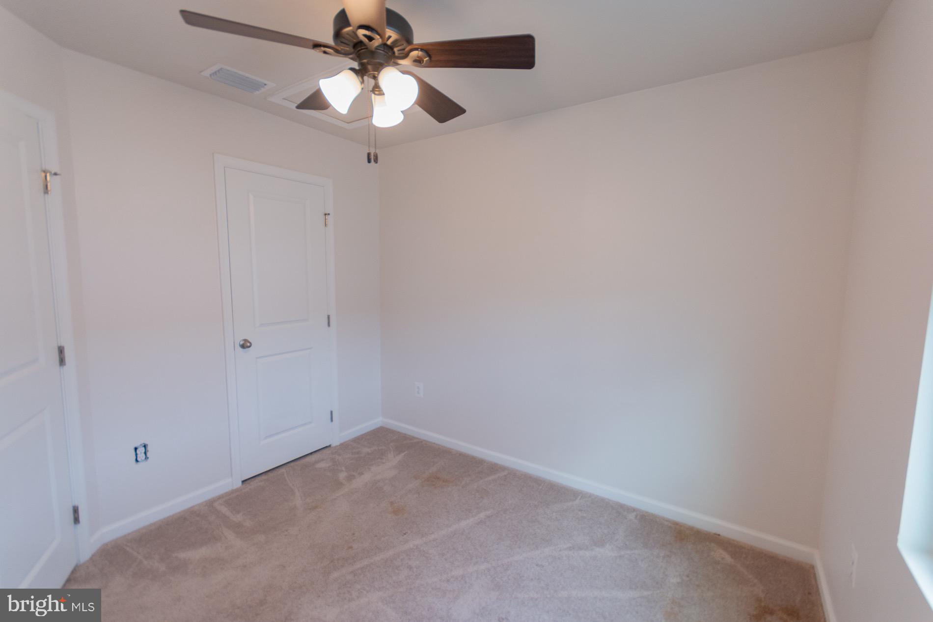 THE LAKES AT MARTINSBURG - Residential