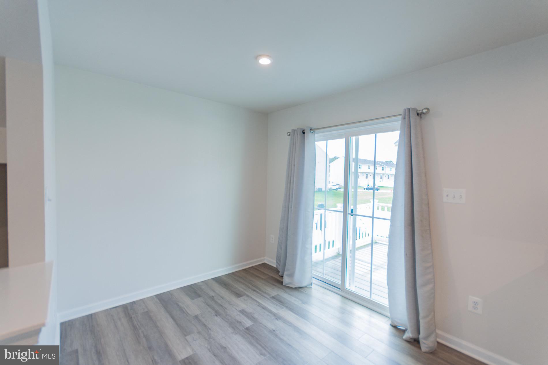 THE LAKES AT MARTINSBURG - Residential