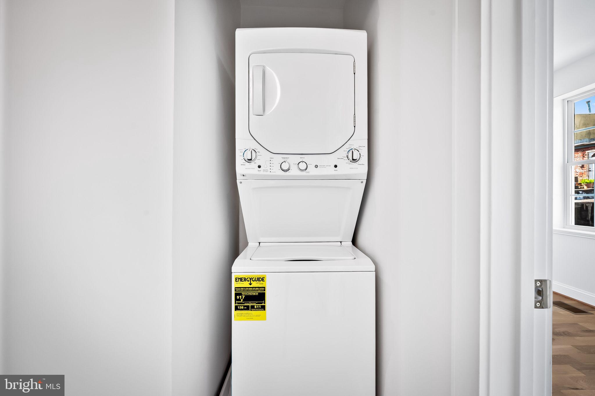 HOLLINS MARKET - Residential