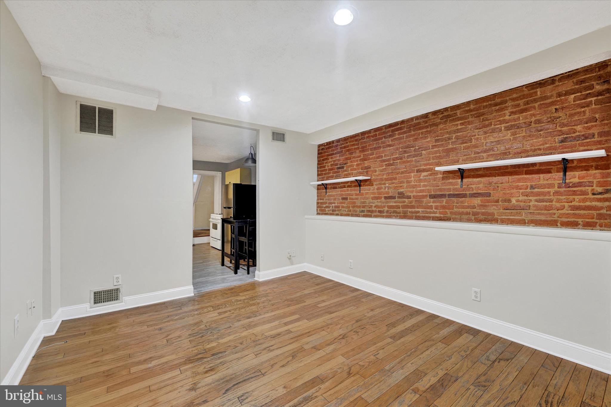 UPPER FELLS POINT - Residential