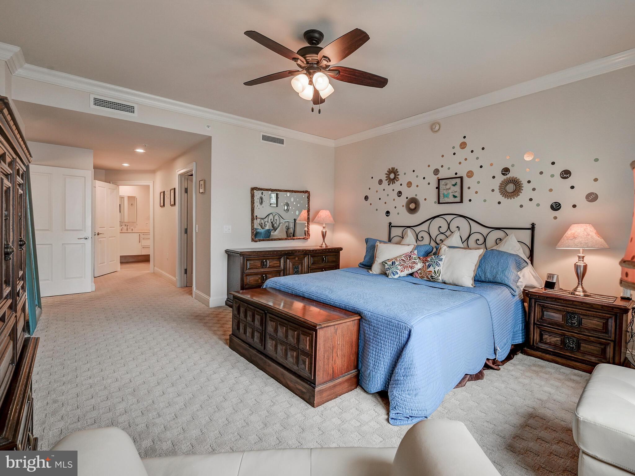 THE RITZ-CARLTON RESIDENCES - Residential