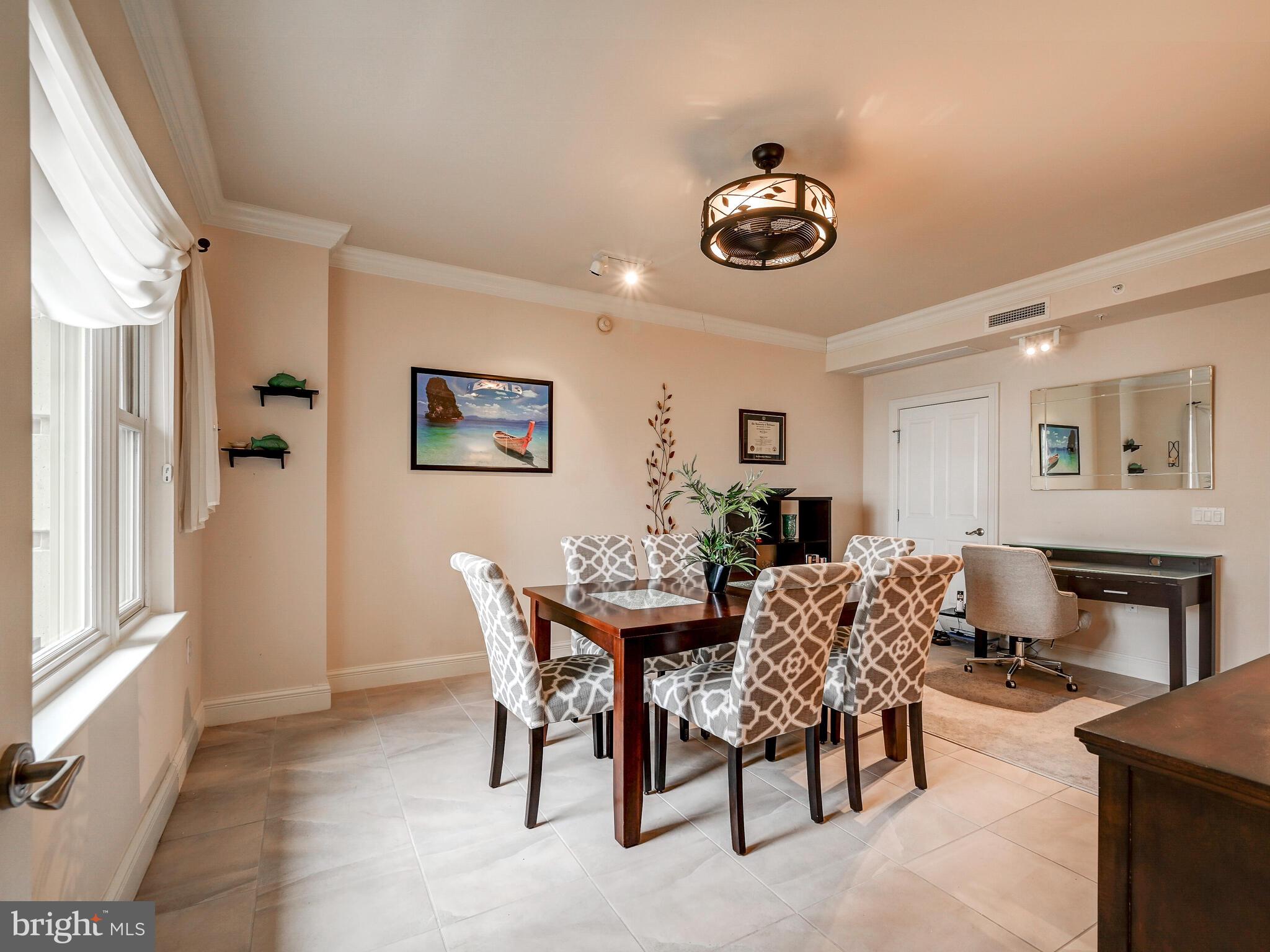 THE RITZ-CARLTON RESIDENCES - Residential