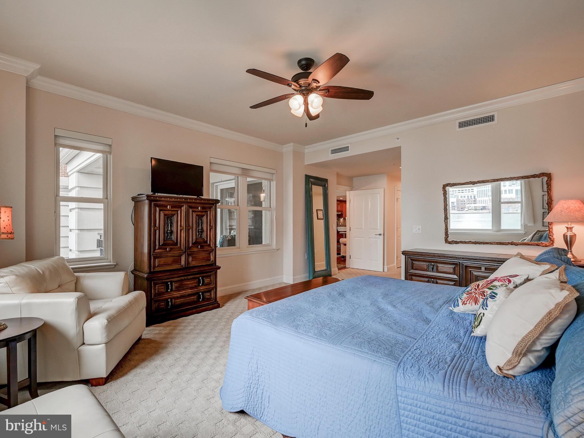 THE RITZ-CARLTON RESIDENCES - Residential