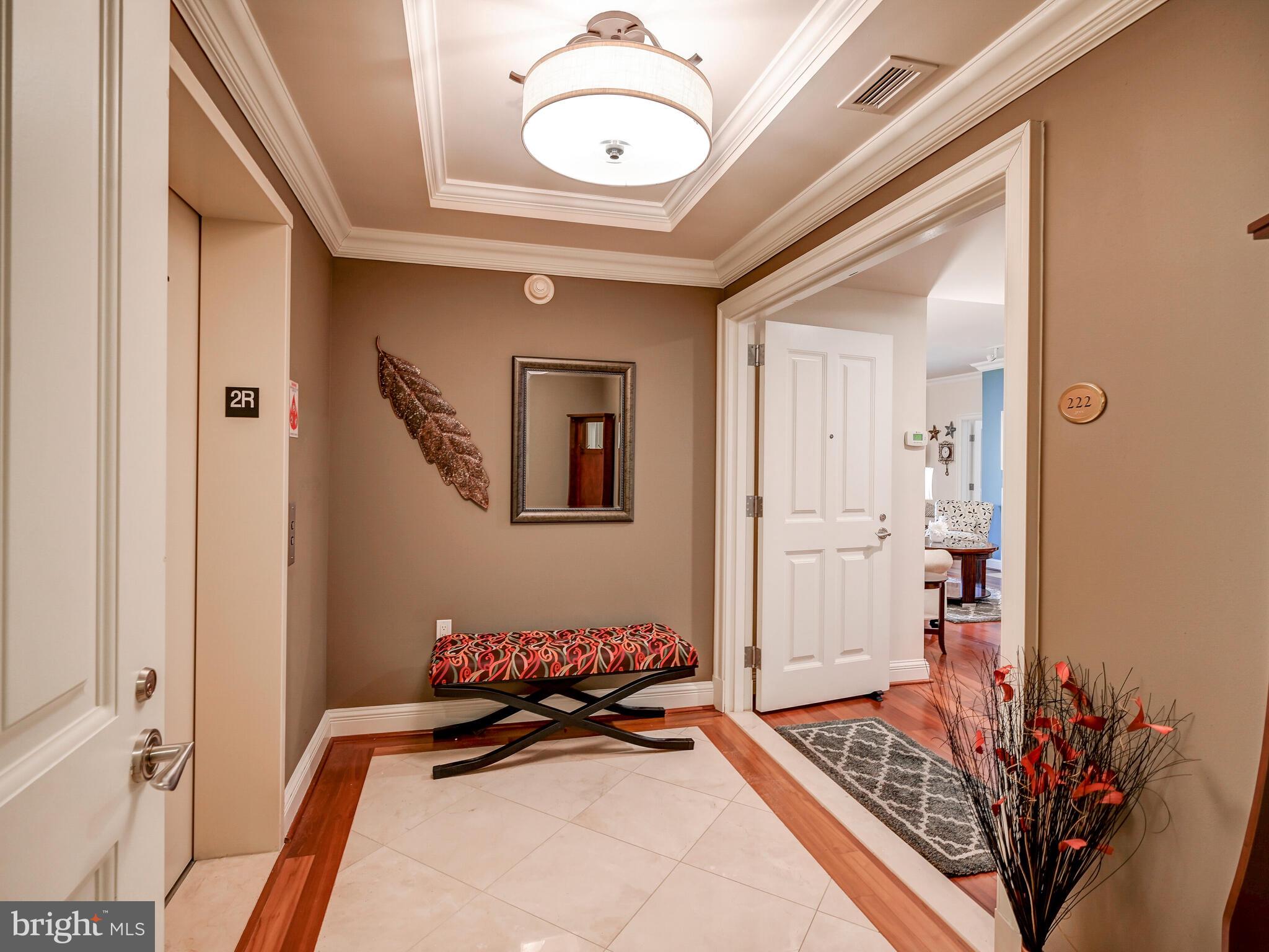 THE RITZ-CARLTON RESIDENCES - Residential