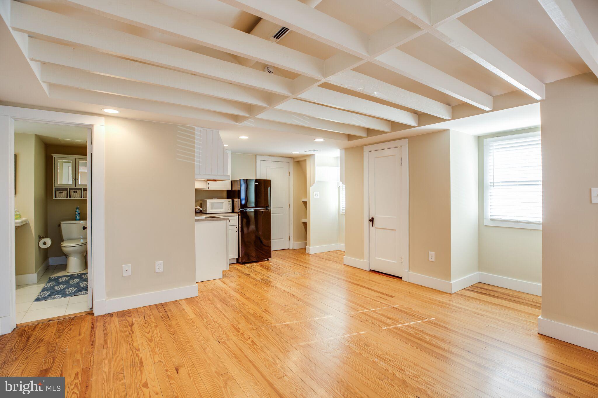 COLLEGE HEIGHTS - Residential