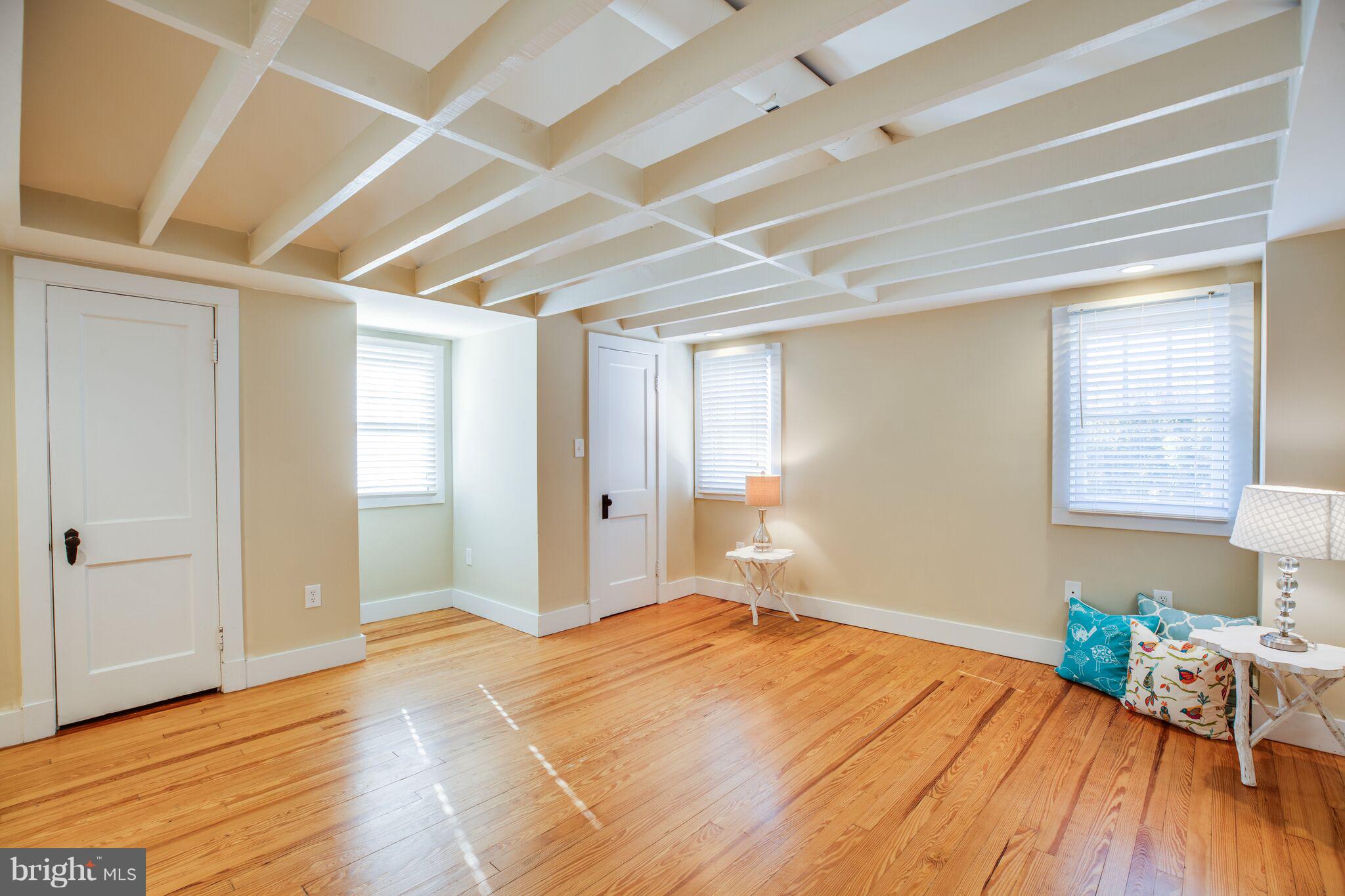 COLLEGE HEIGHTS - Residential