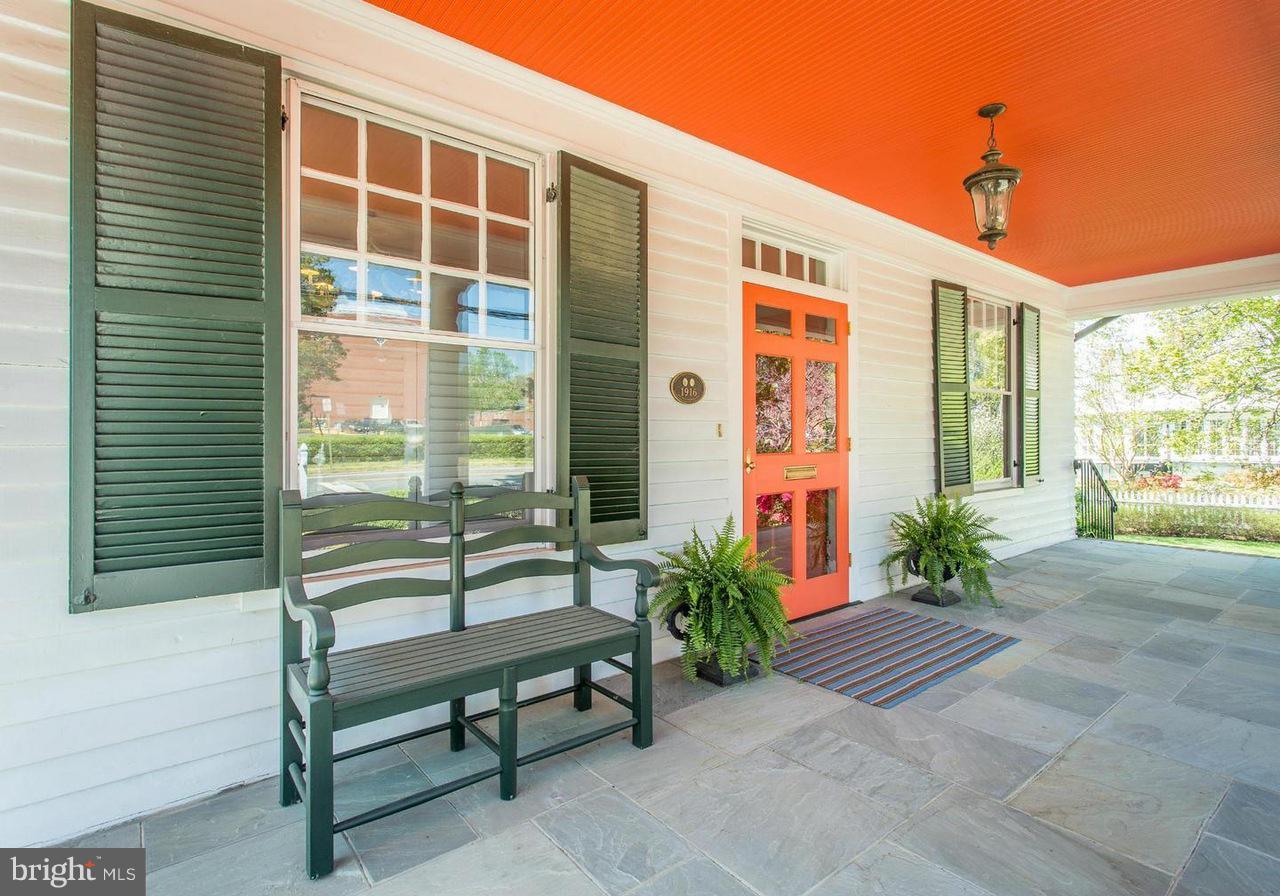 COLLEGE HEIGHTS - Residential