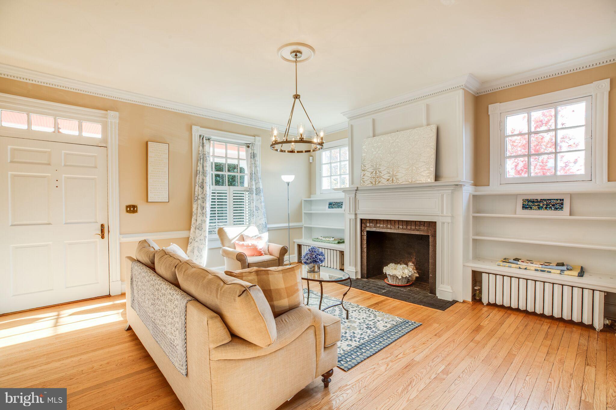 COLLEGE HEIGHTS - Residential