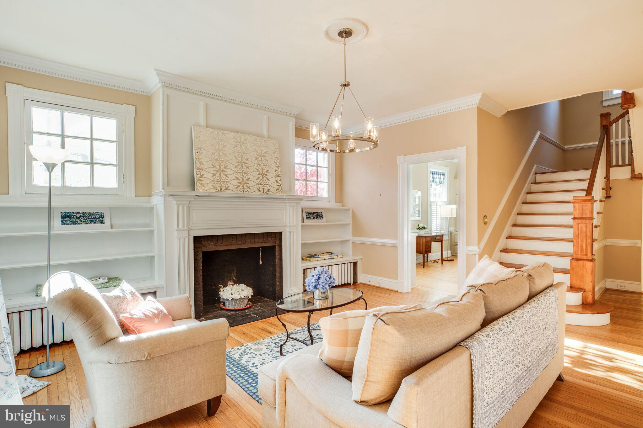 COLLEGE HEIGHTS - Residential