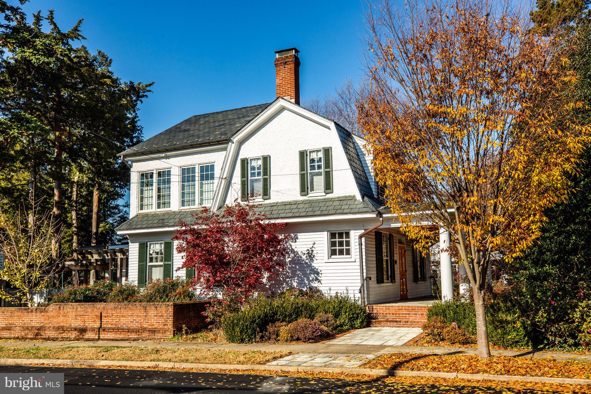 COLLEGE HEIGHTS - Residential