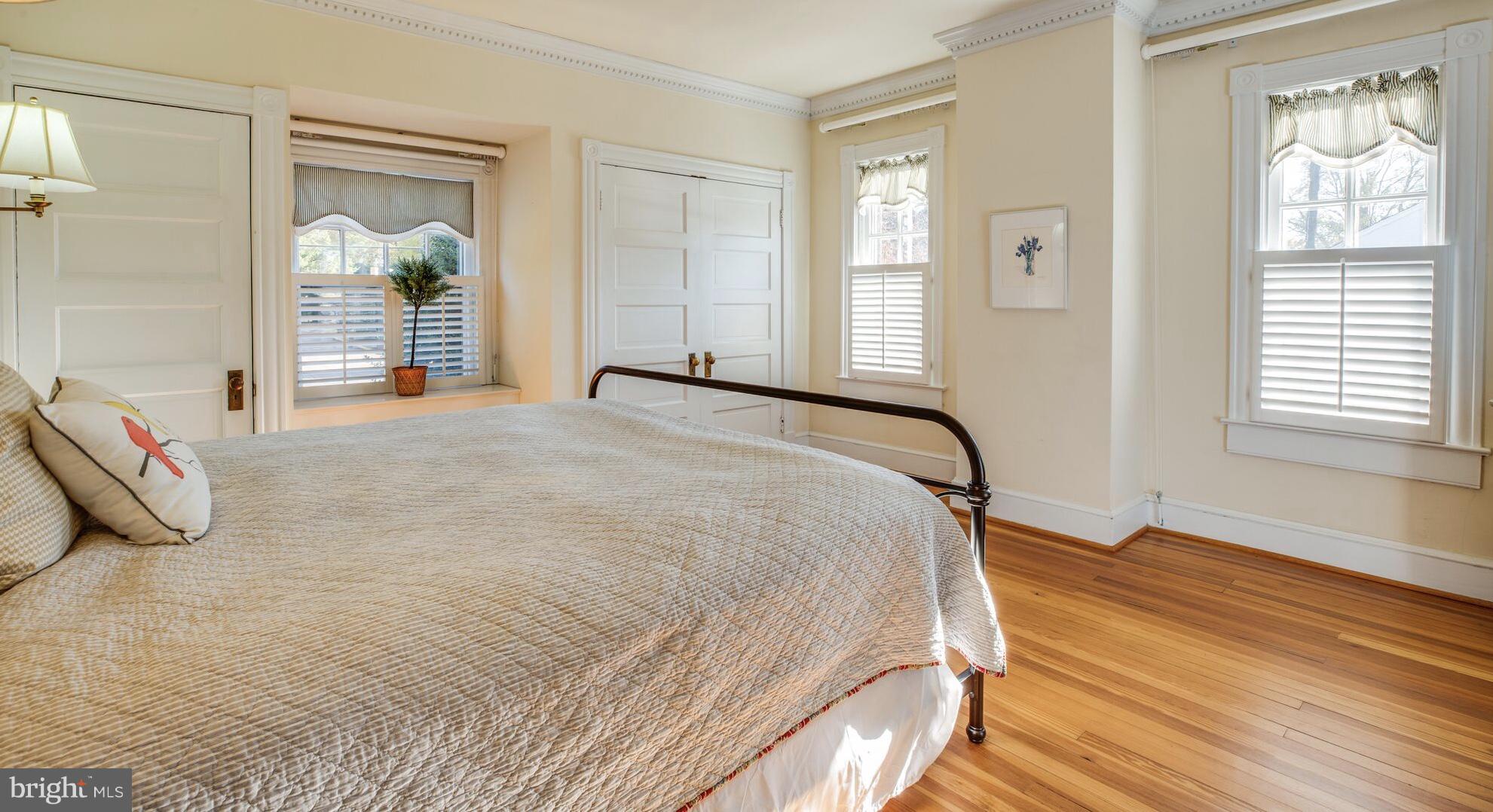 COLLEGE HEIGHTS - Residential