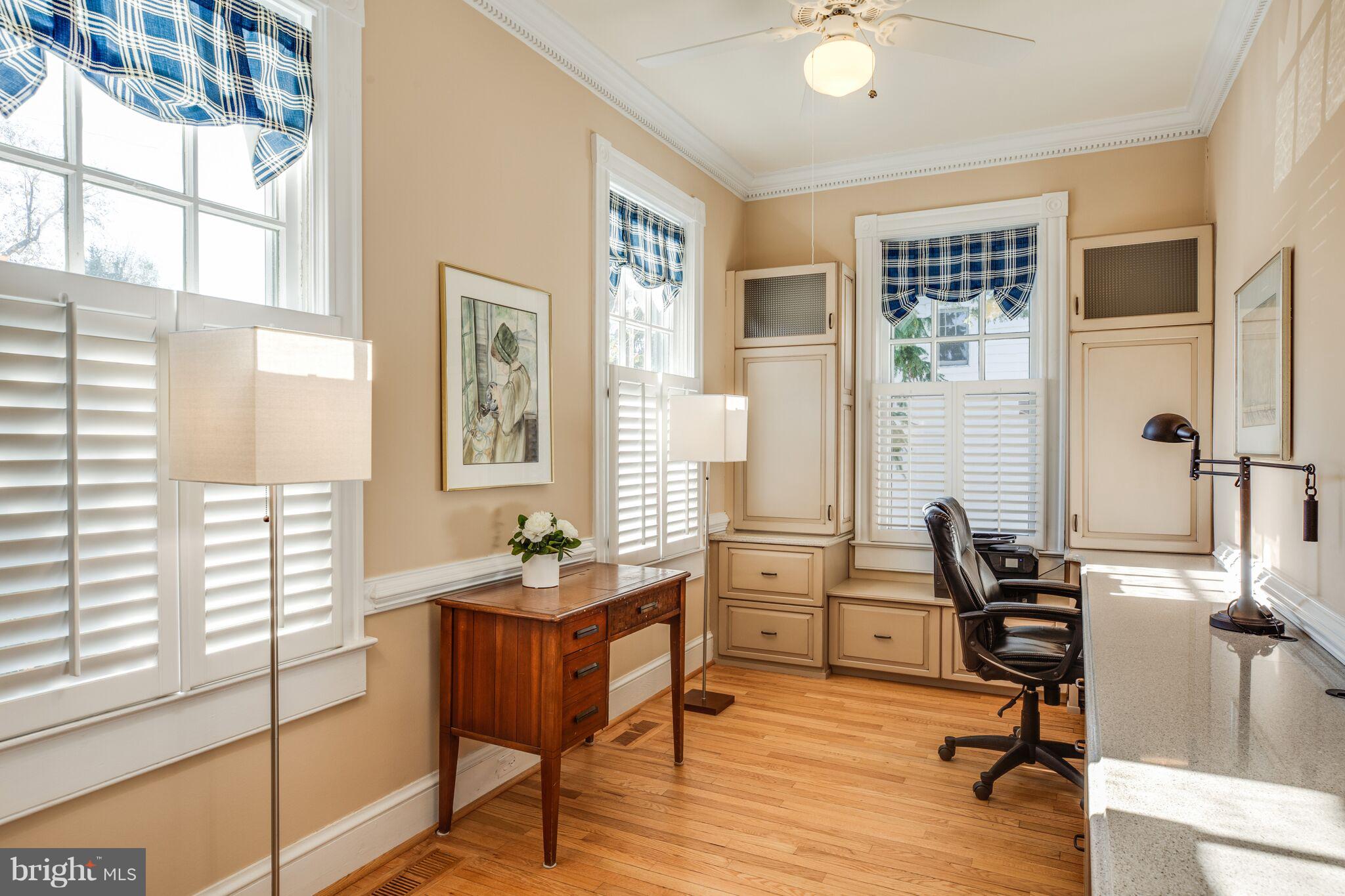 COLLEGE HEIGHTS - Residential