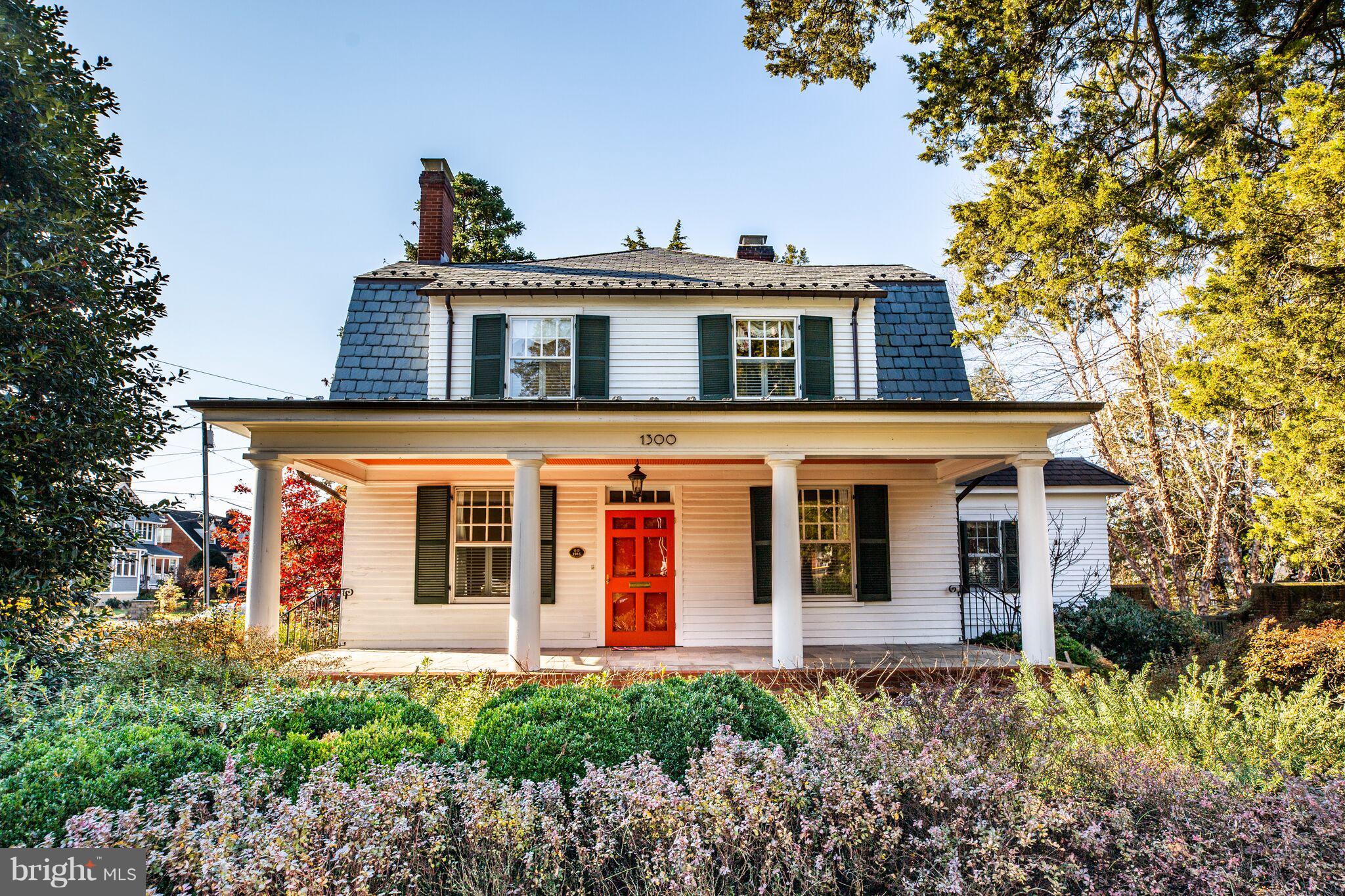 COLLEGE HEIGHTS - Residential