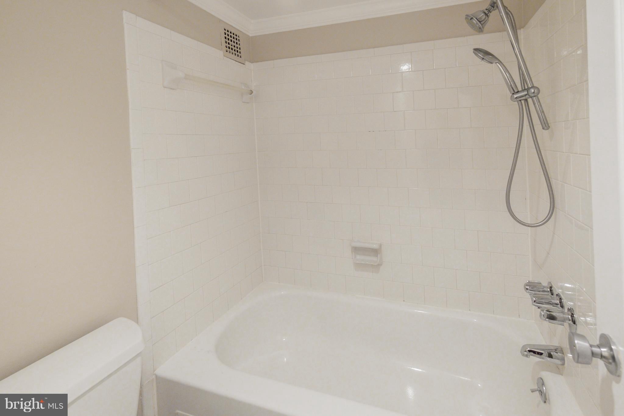 PARC EAST - Residential Lease