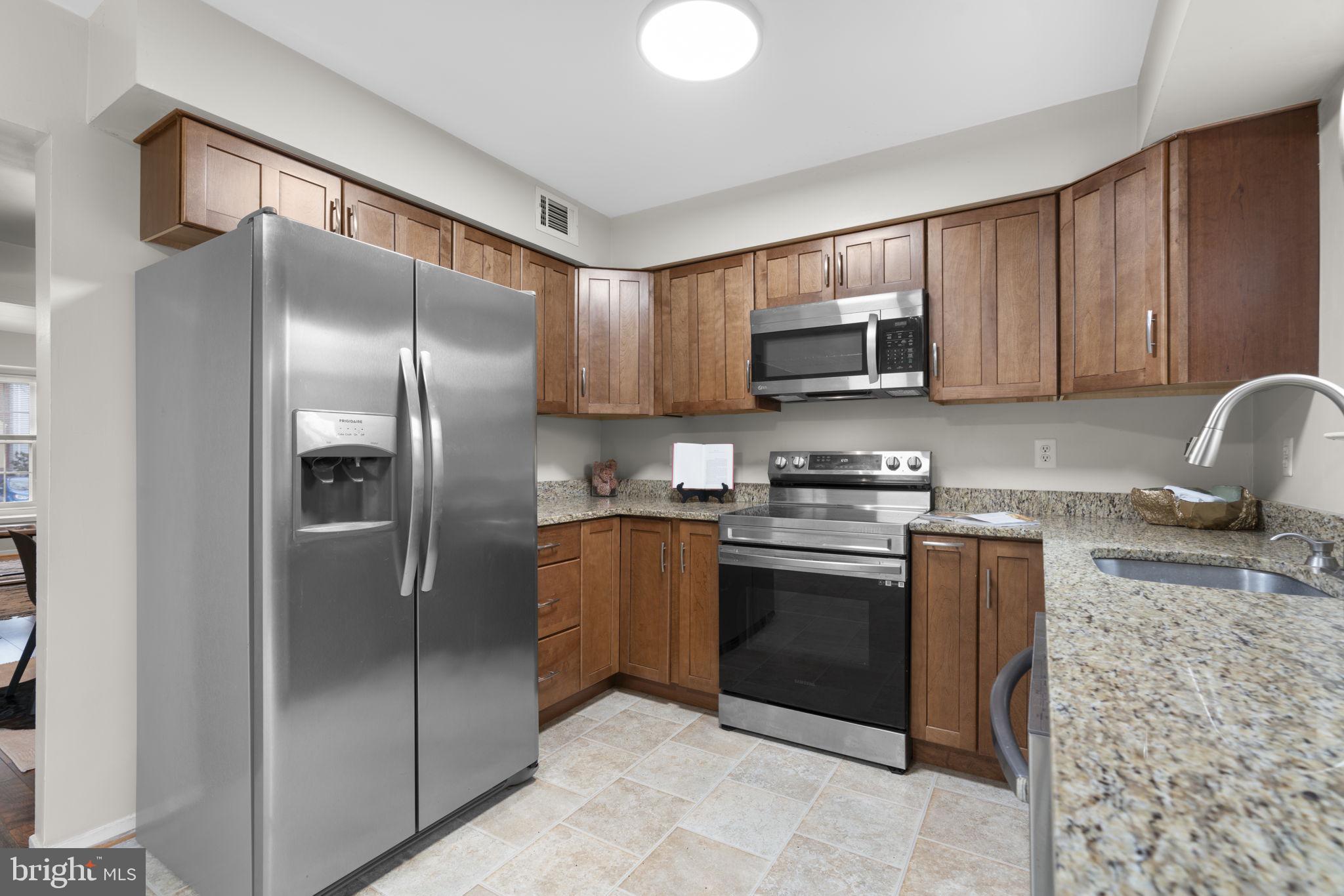 22 CROSS LAUREL COURT