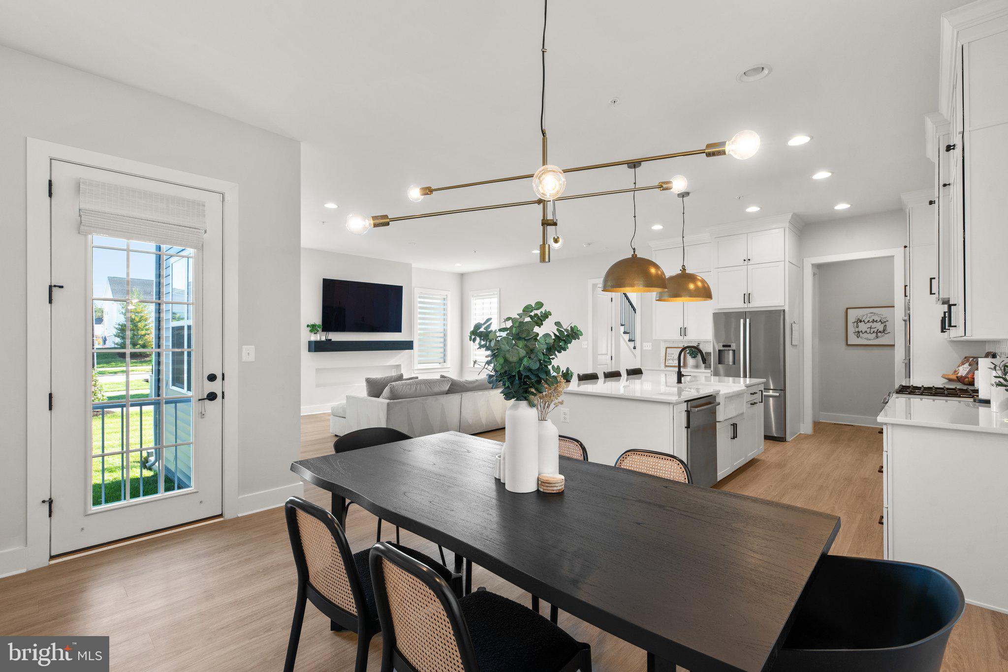 TWO RIVERS - Residential