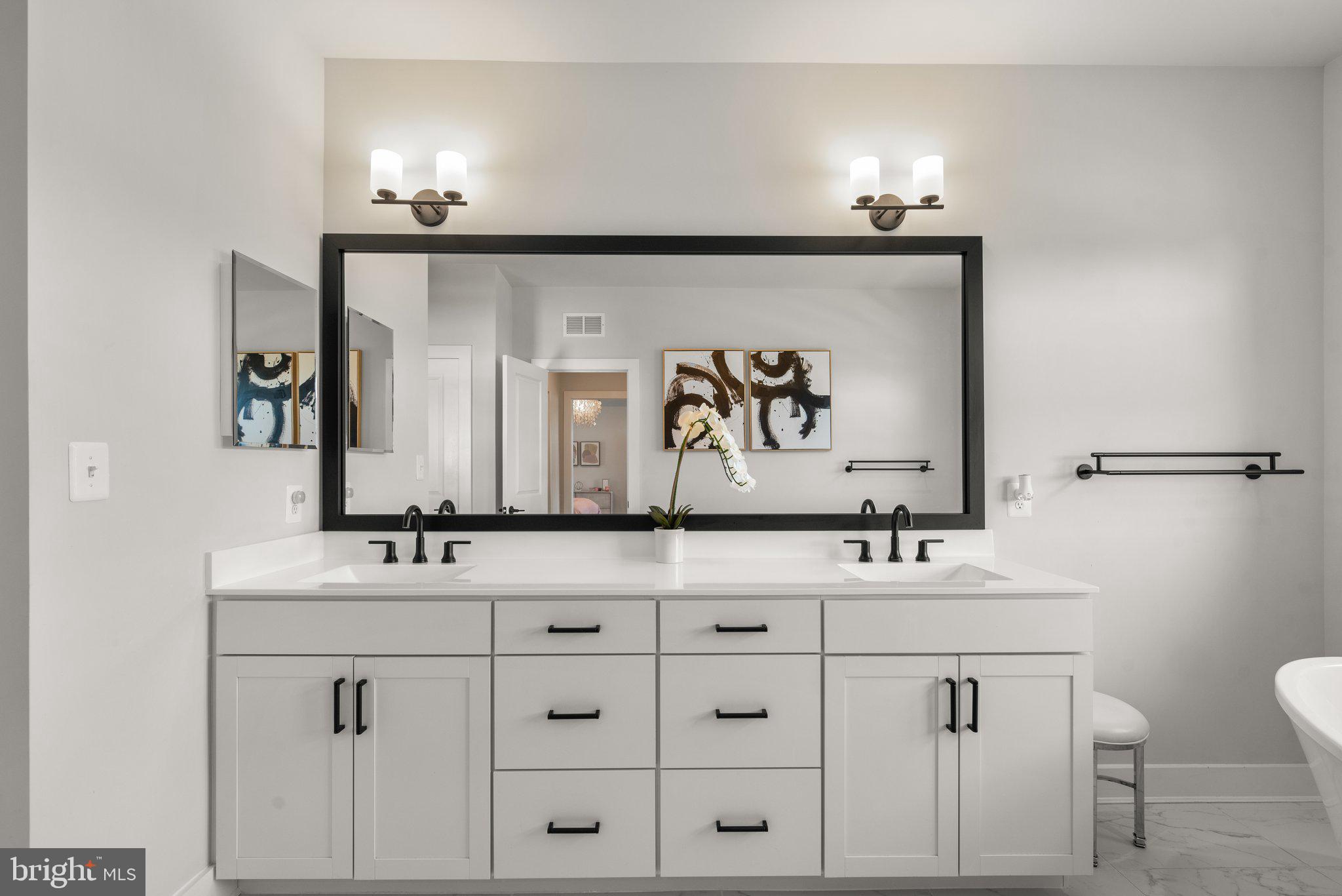 TWO RIVERS - Residential