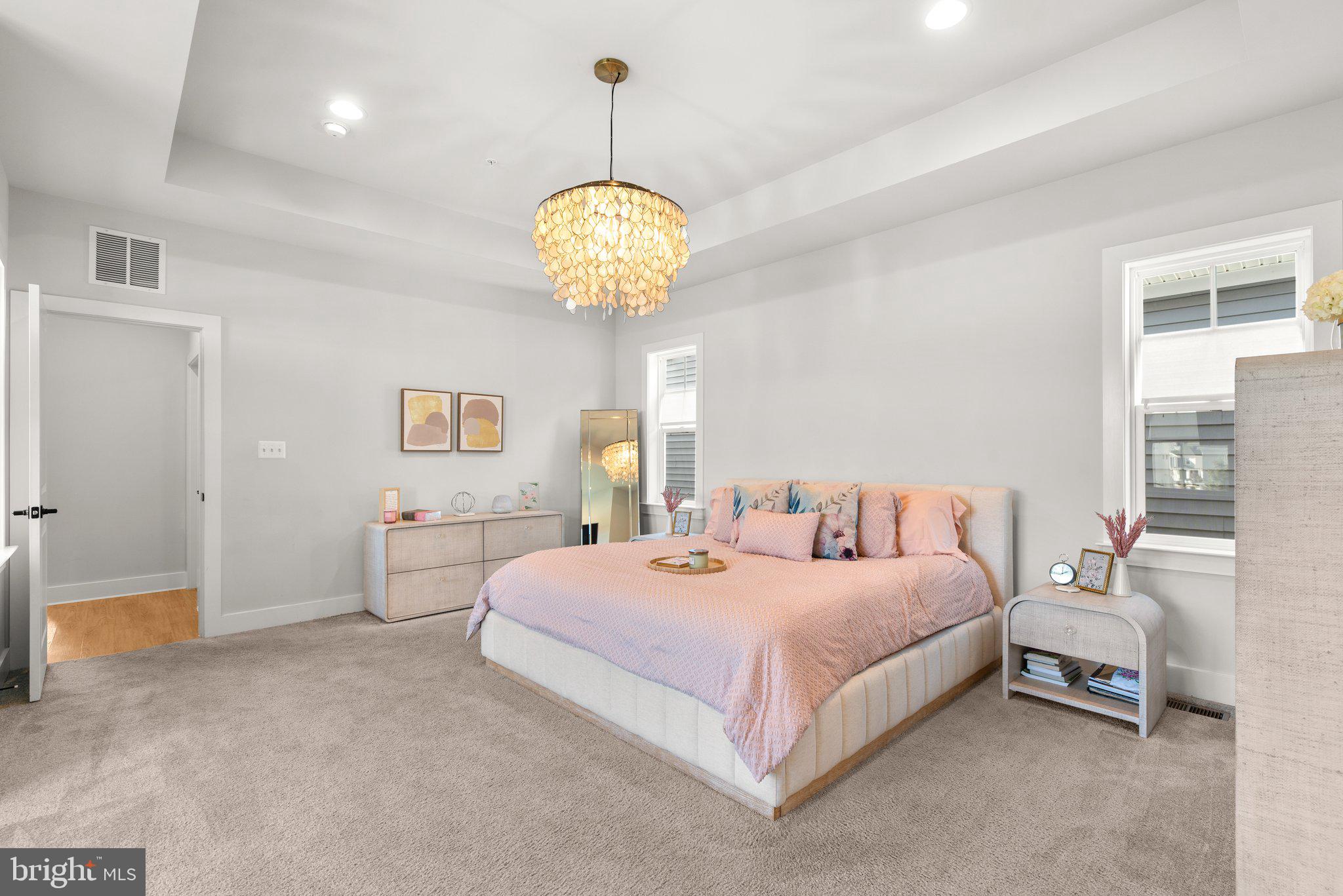 TWO RIVERS - Residential