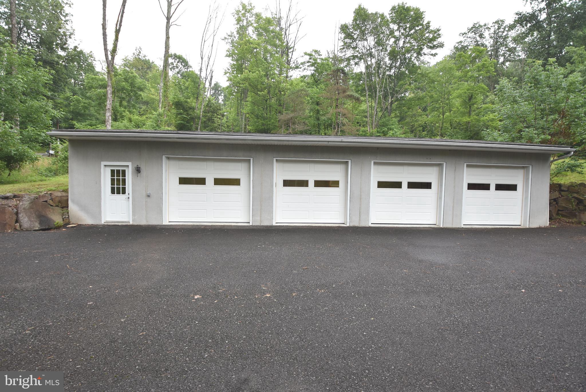 890 EICHELE ROAD
