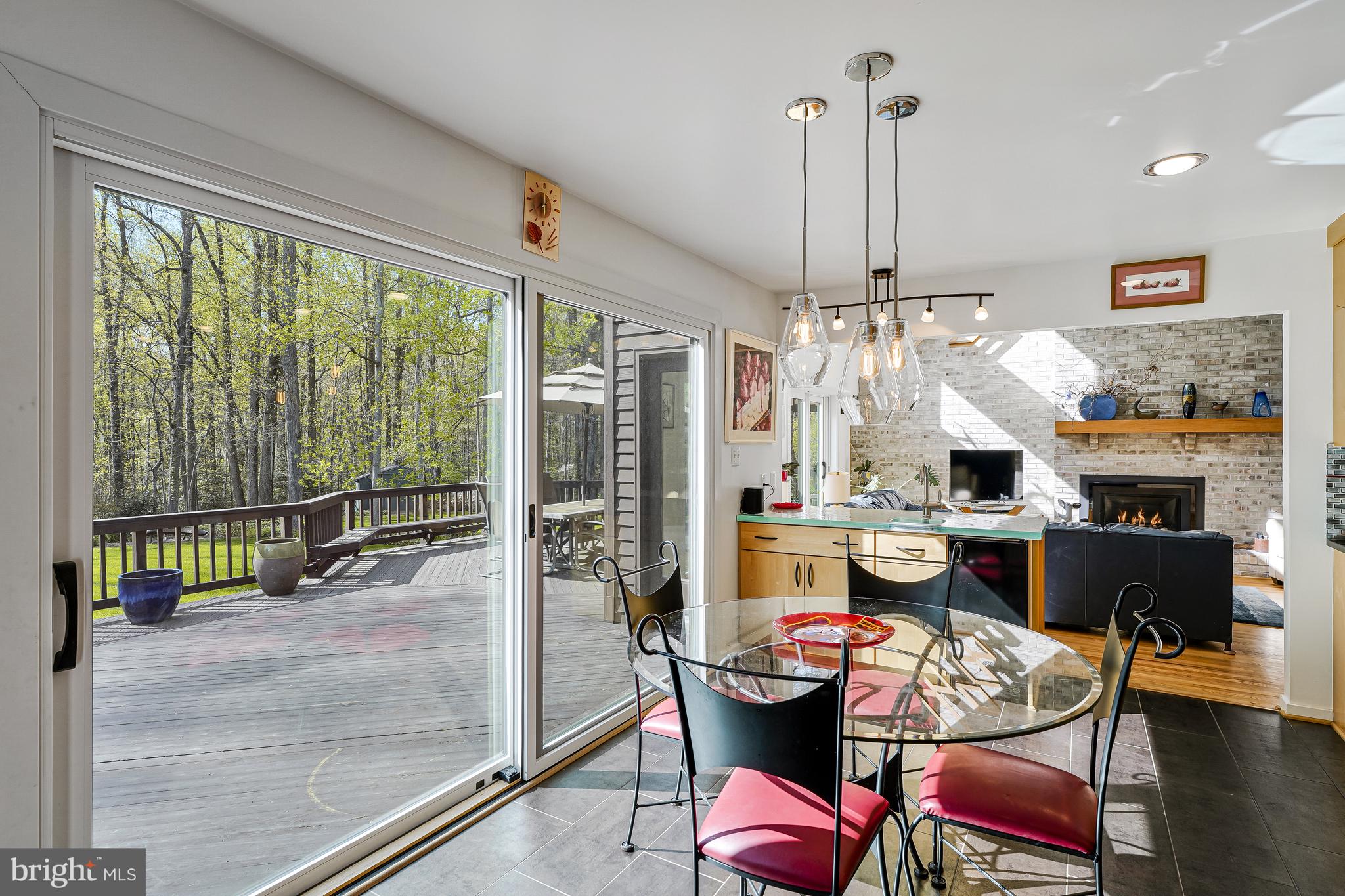 WAPLES MILL ESTATES - Residential