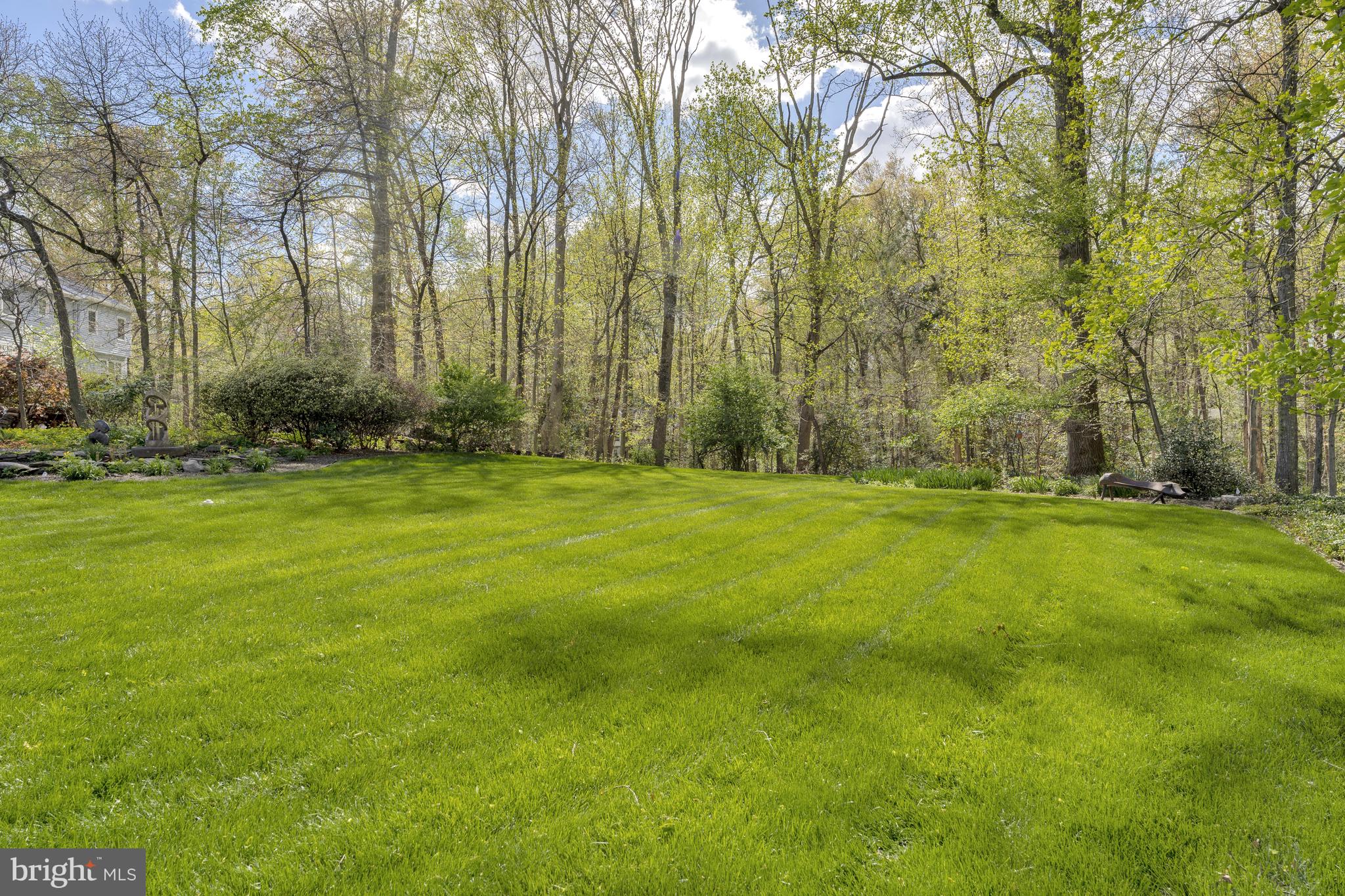 WAPLES MILL ESTATES - Residential