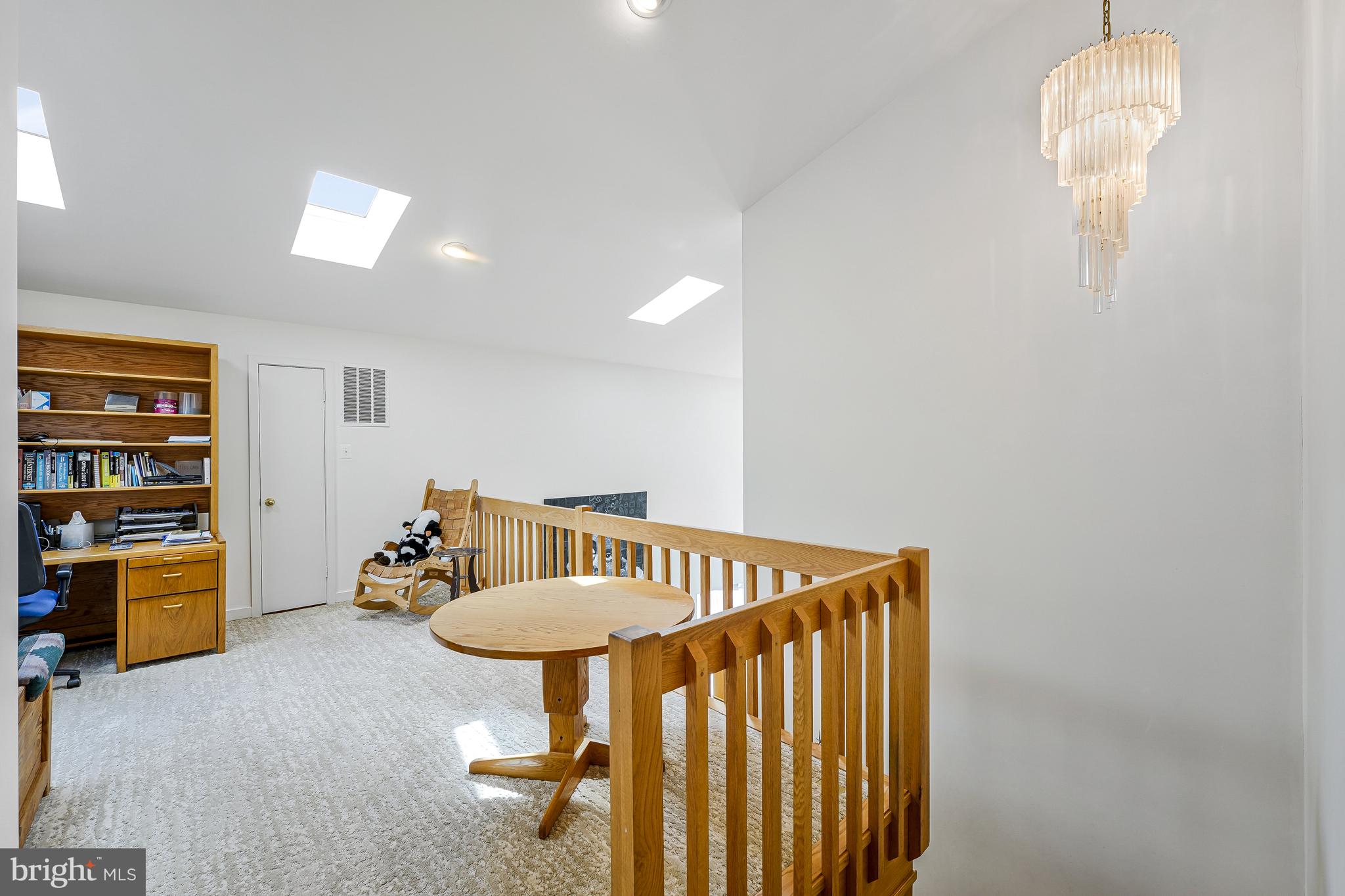 WAPLES MILL ESTATES - Residential