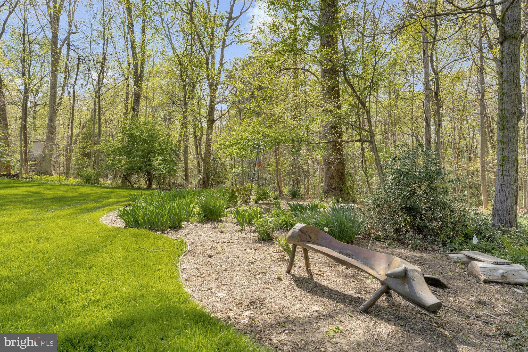 WAPLES MILL ESTATES - Residential