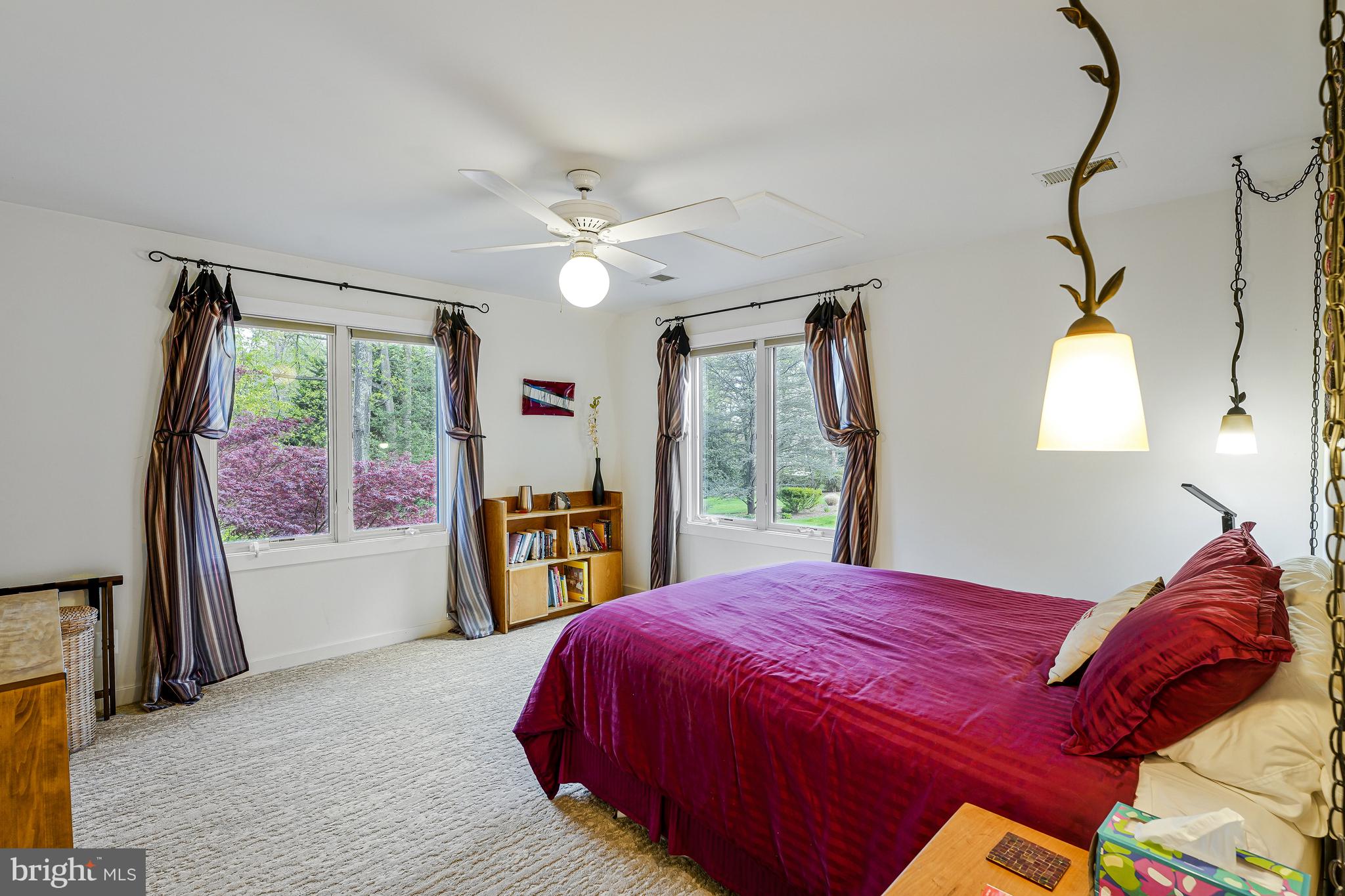 WAPLES MILL ESTATES - Residential