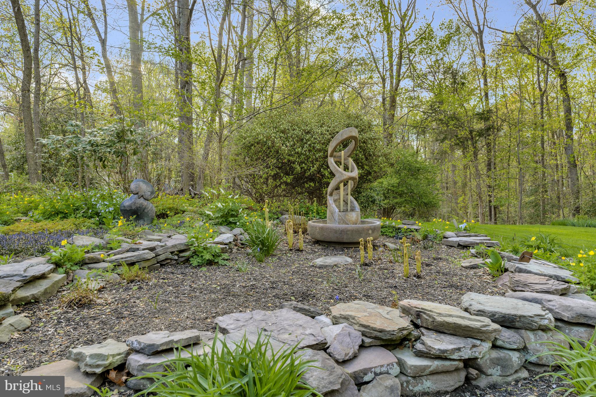 WAPLES MILL ESTATES - Residential