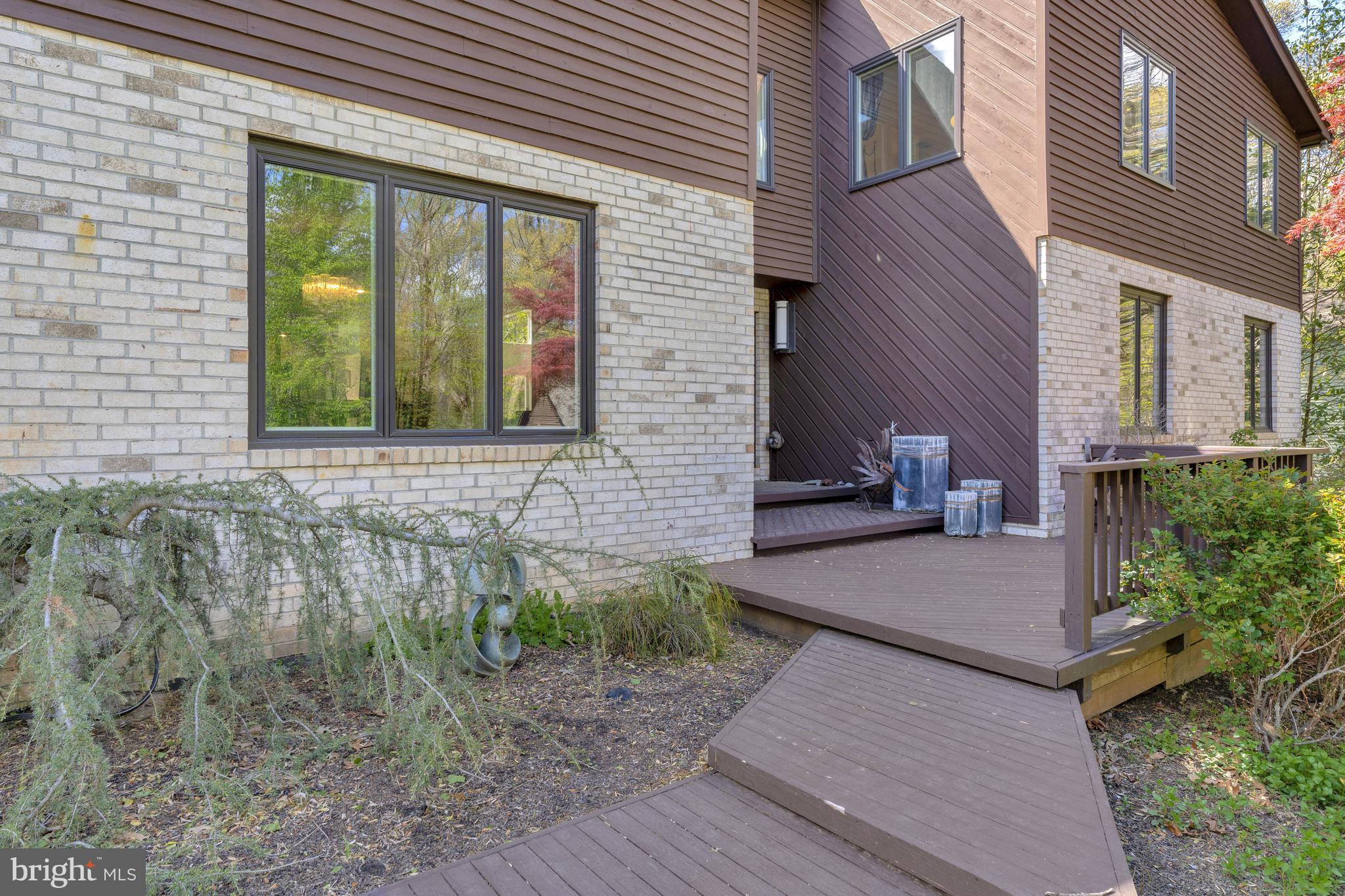 WAPLES MILL ESTATES - Residential