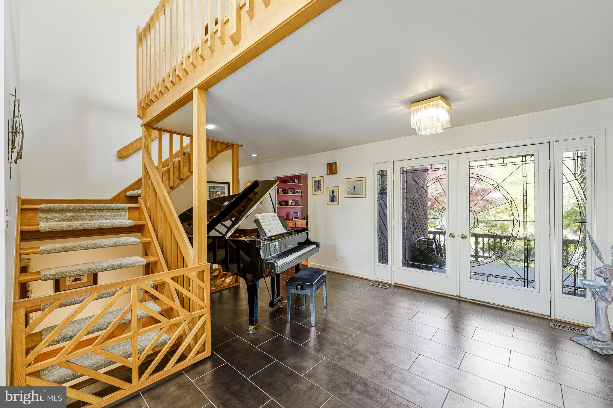 WAPLES MILL ESTATES - Residential