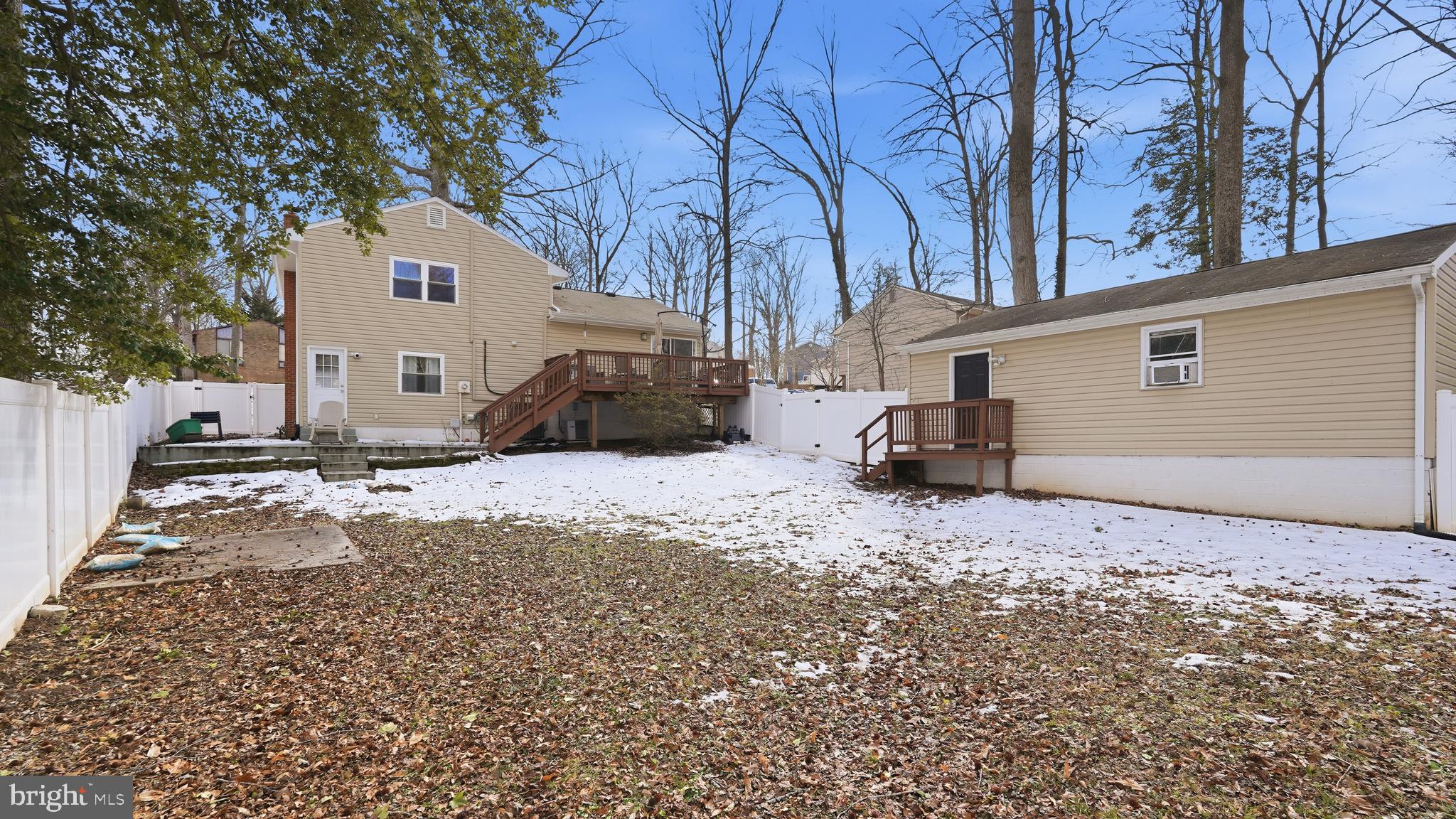 STONEYBROOKE - Residential