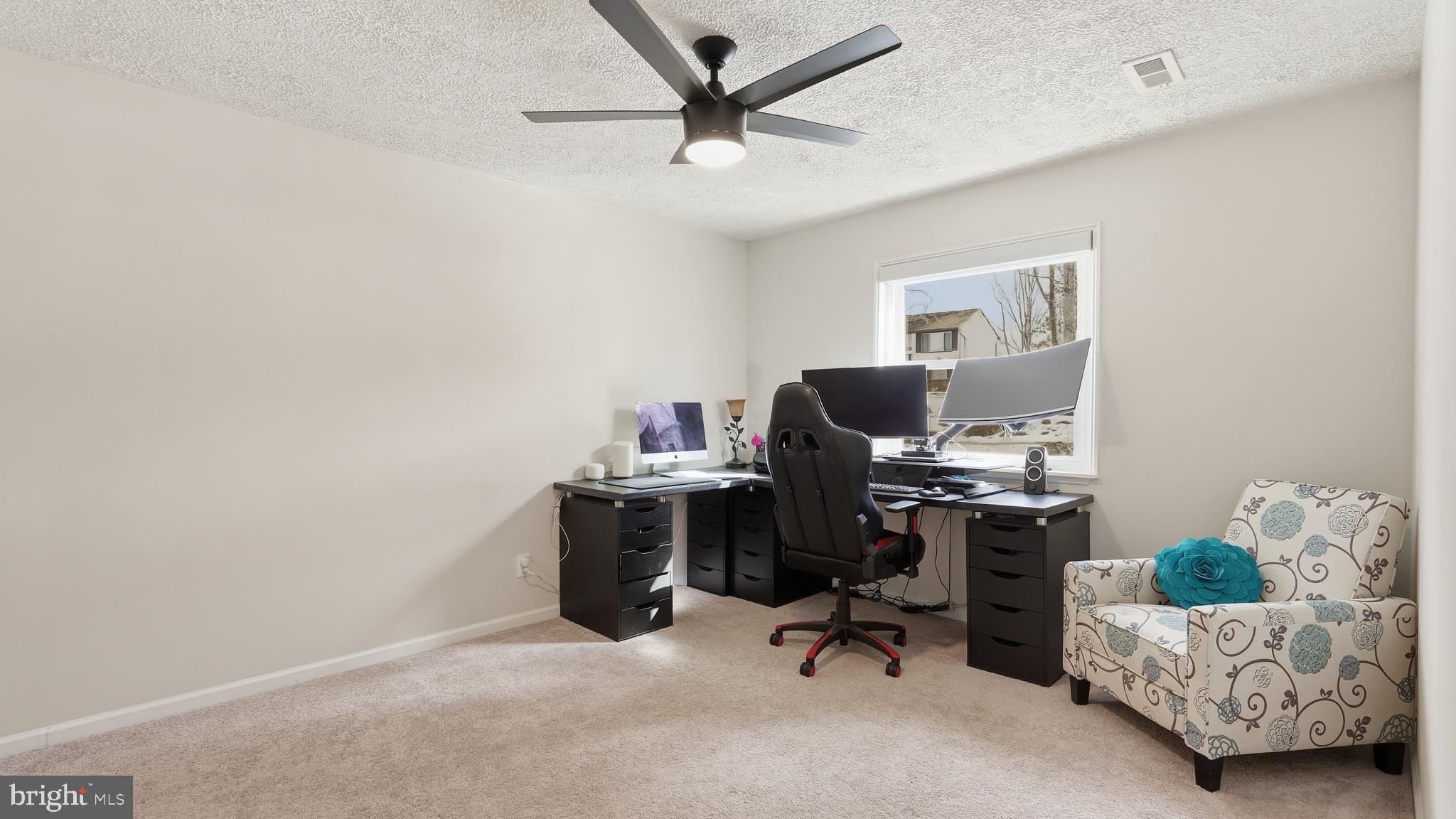 STONEYBROOKE - Residential