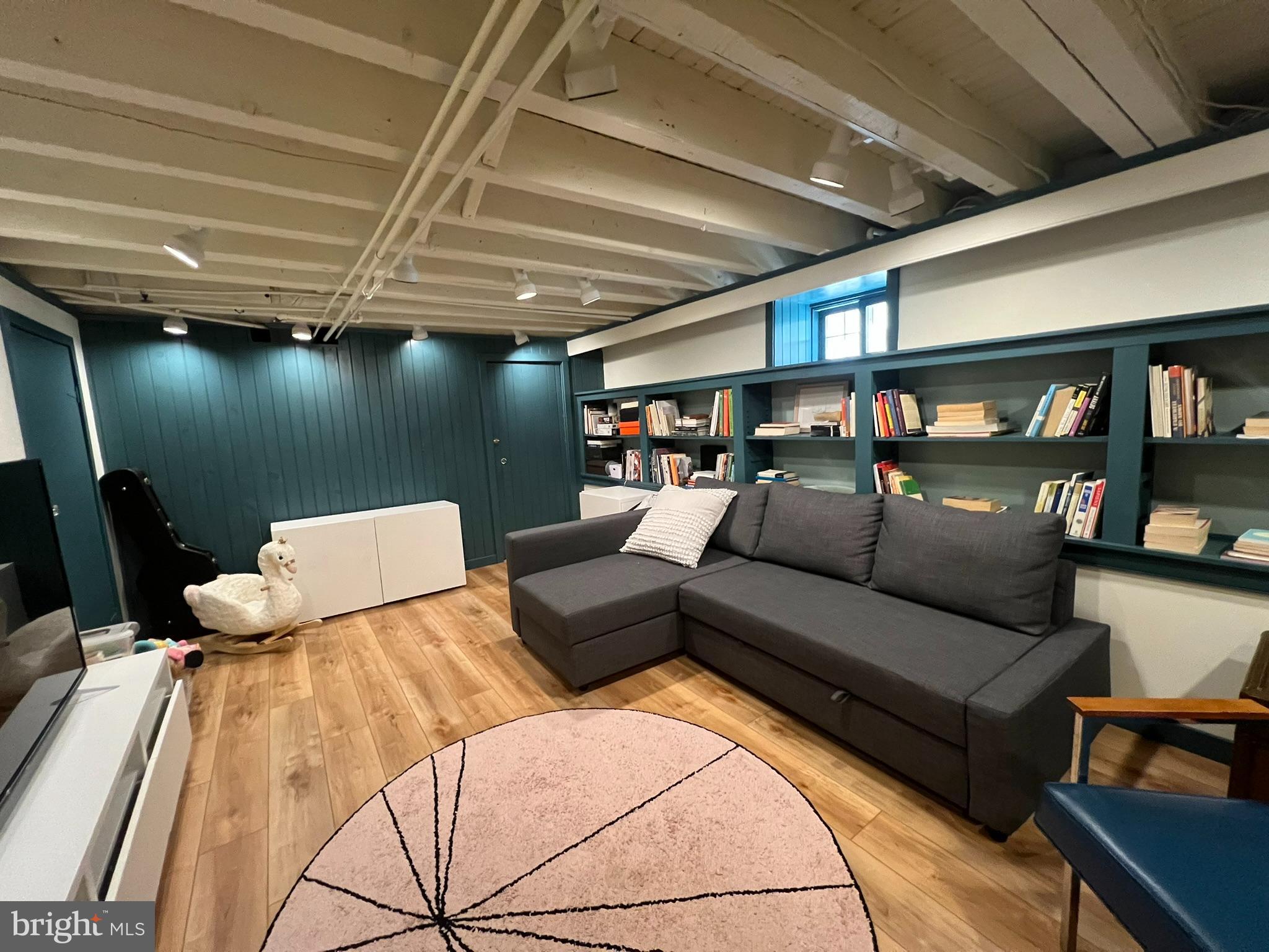 ARDMORE PARK - Residential