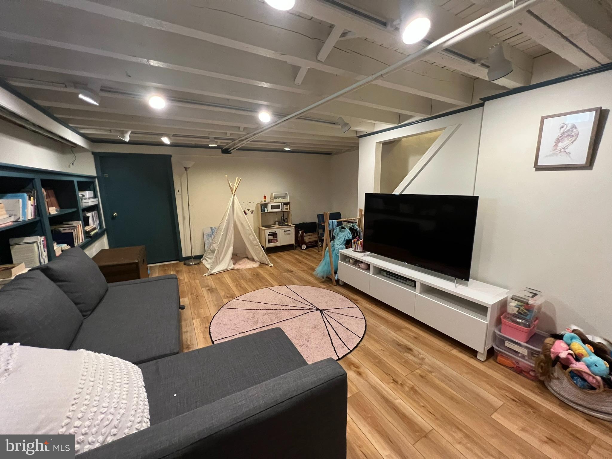 ARDMORE PARK - Residential