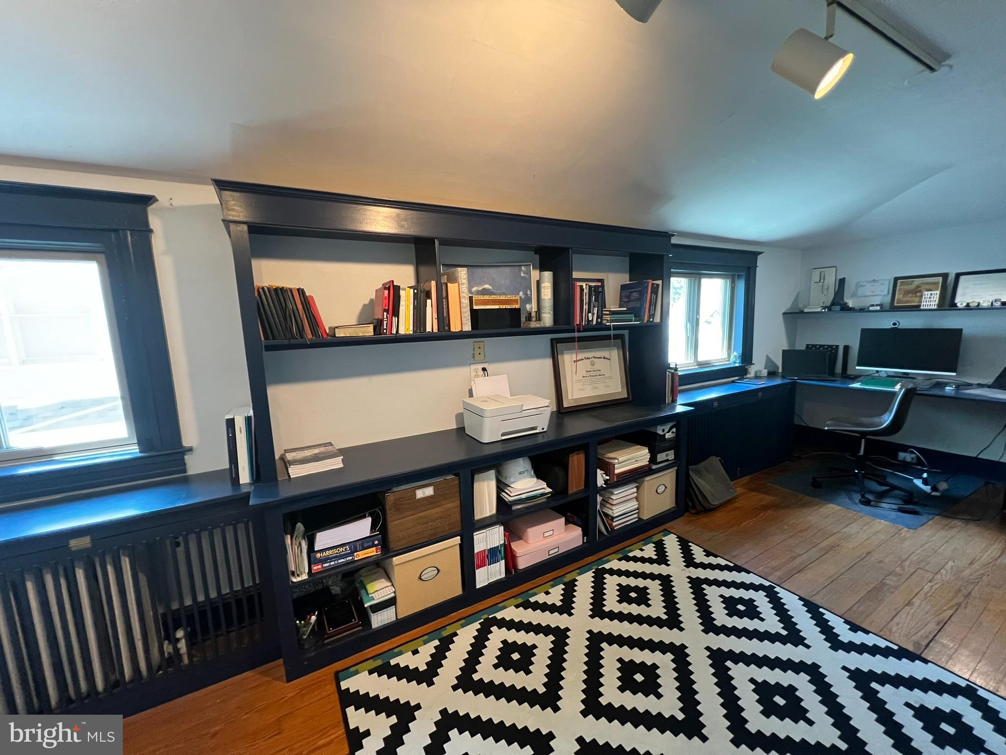 ARDMORE PARK - Residential