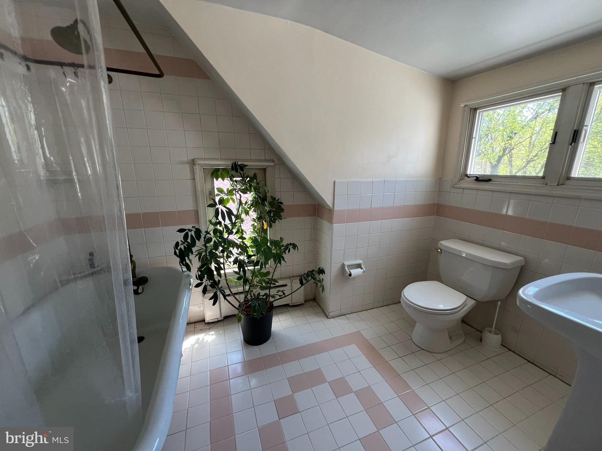 ARDMORE PARK - Residential