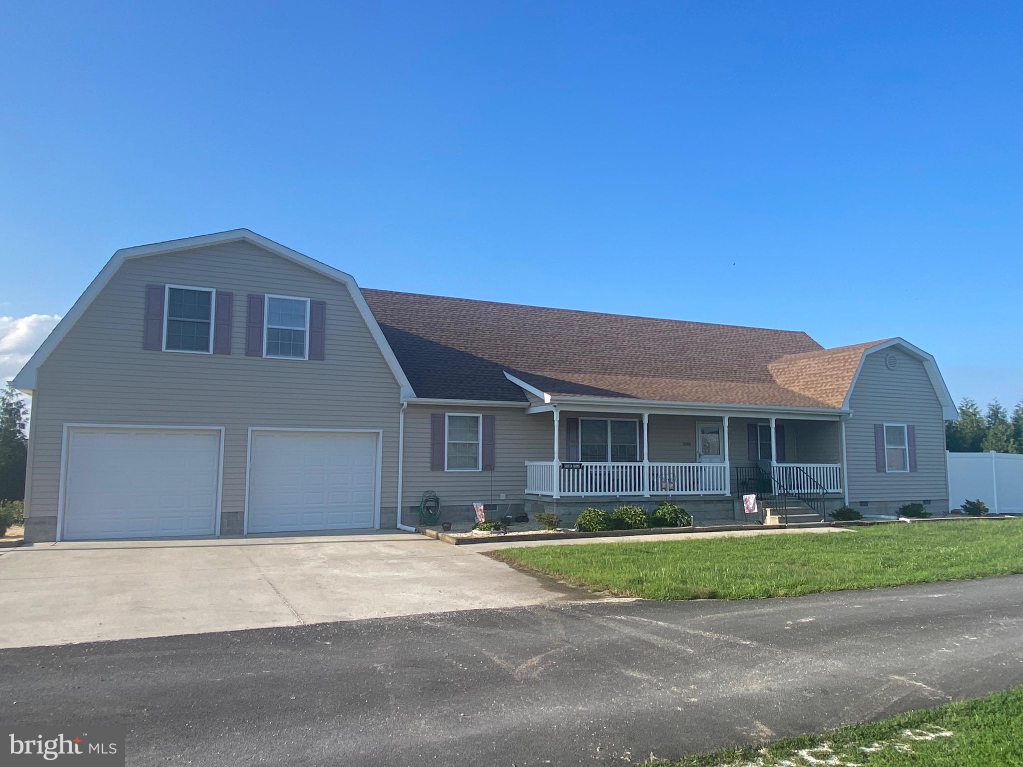 21090 PERSIMMON TREE LANE