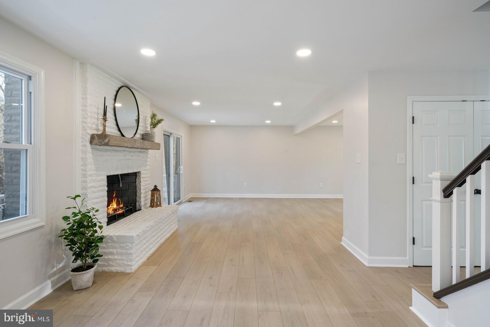 HERITAGE WOODS - Residential