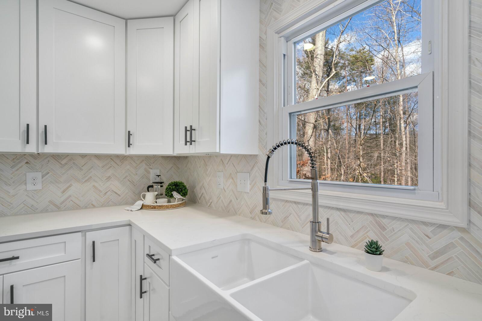 HERITAGE WOODS - Residential