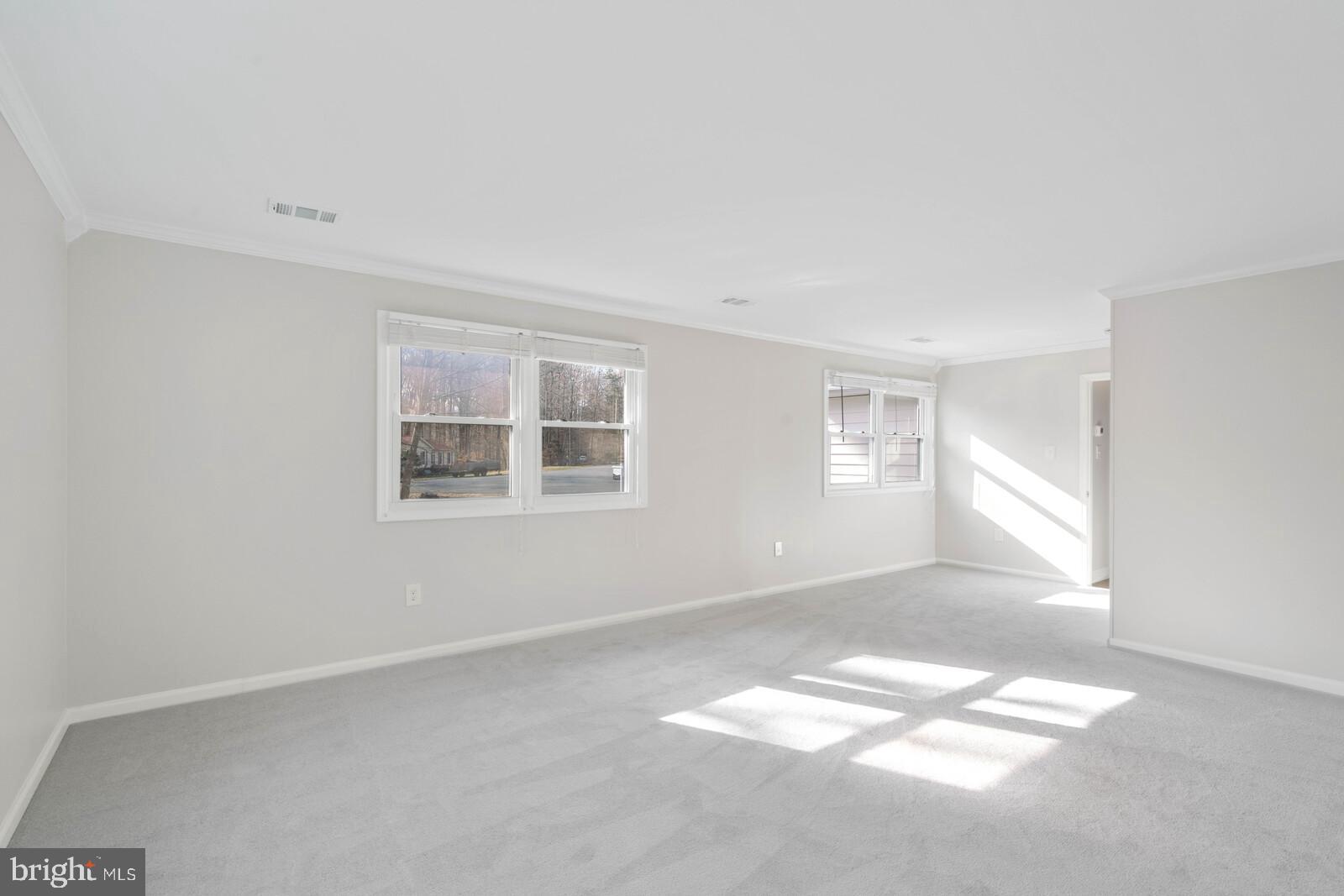 HERITAGE WOODS - Residential